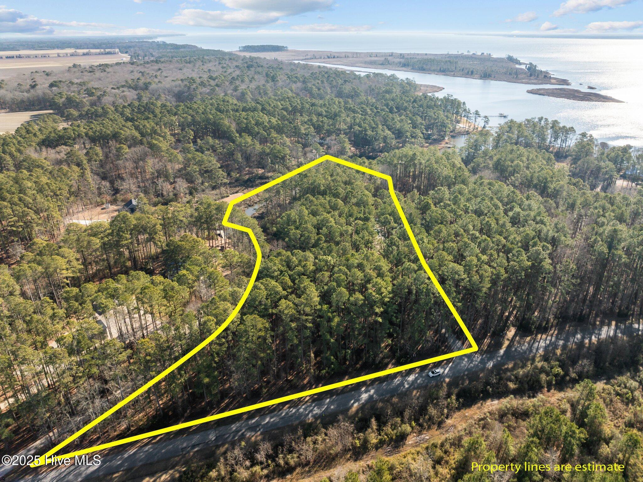 33 33 Mixon Creek Drive Property Photo 2