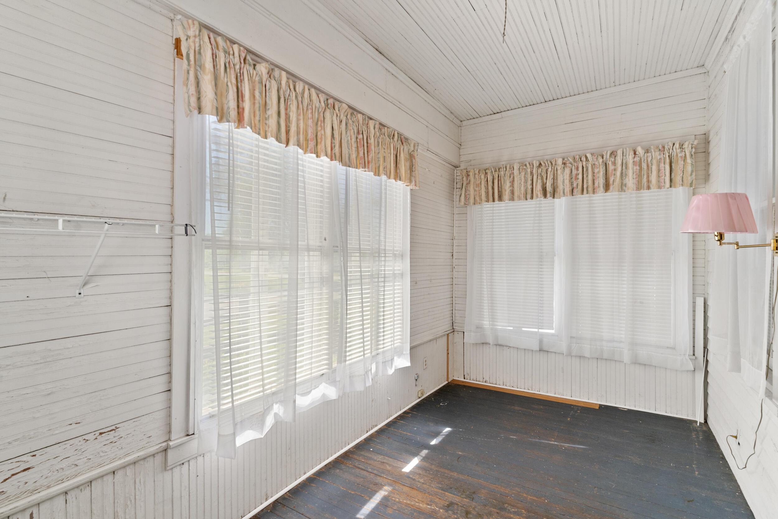 401 W Broad Street Property Photo 26
