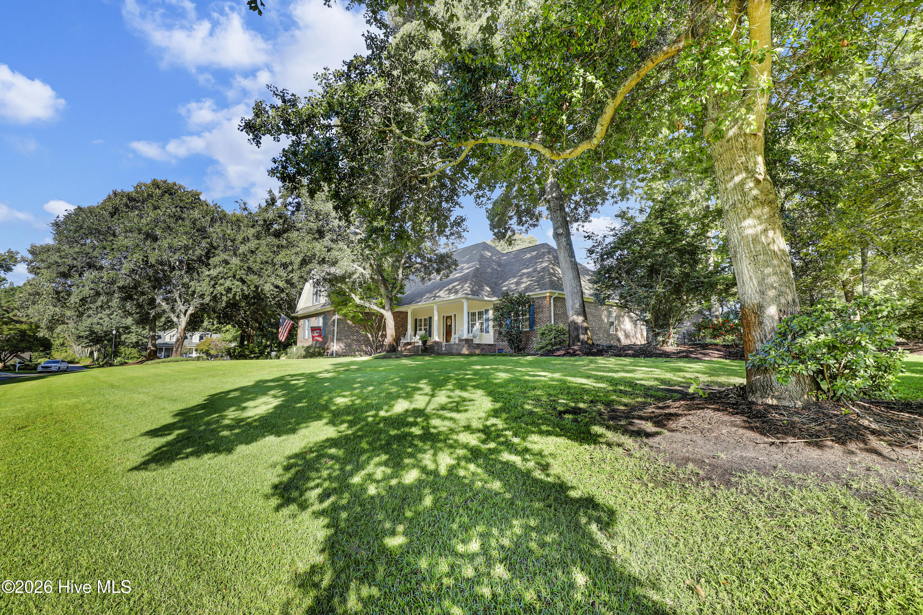 302 Pecan Court Property Photo 2