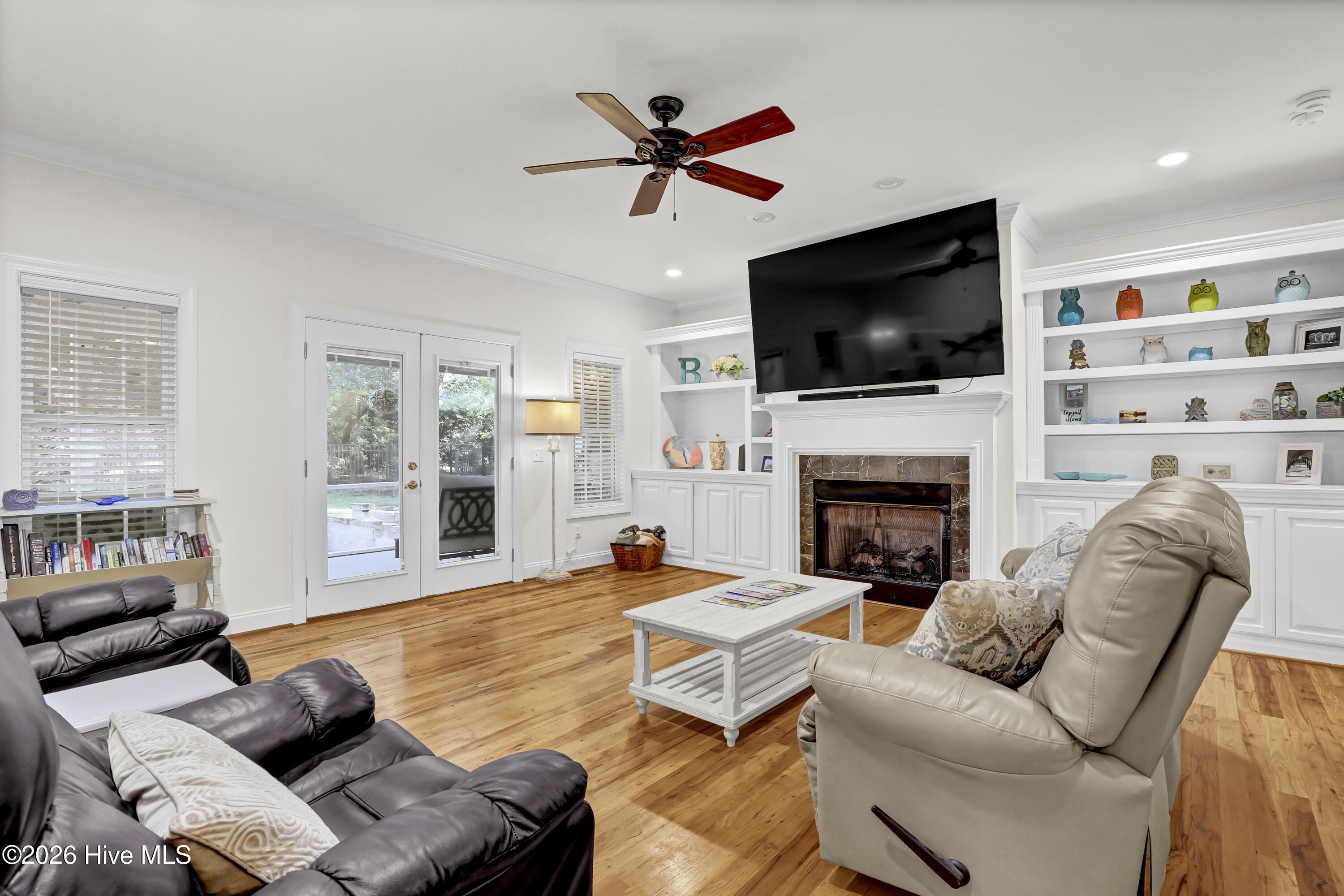 302 Pecan Court Property Photo 17