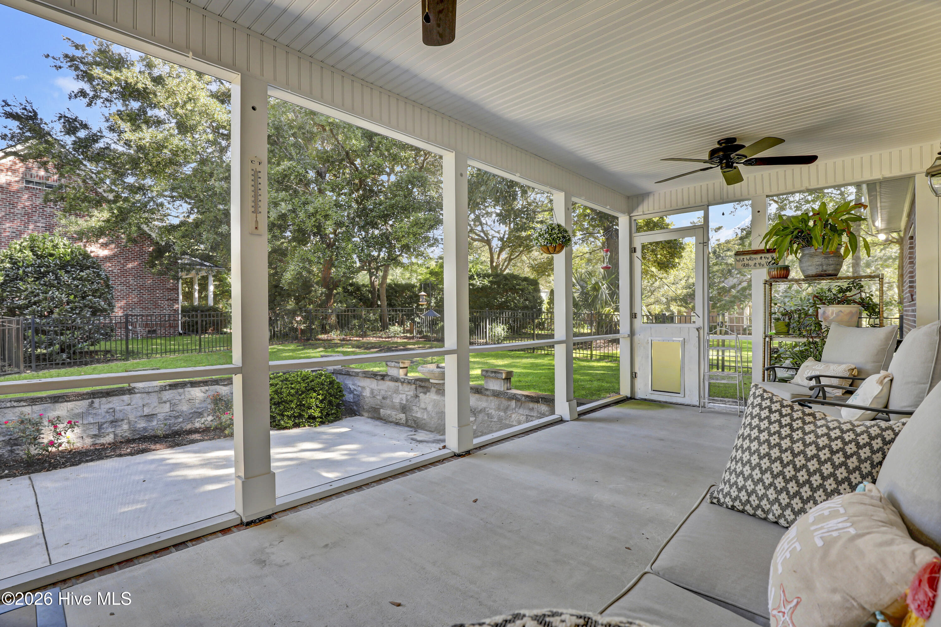 302 Pecan Court Property Photo 19