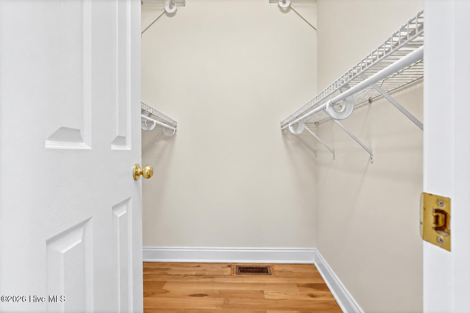 302 Pecan Court Property Photo 32