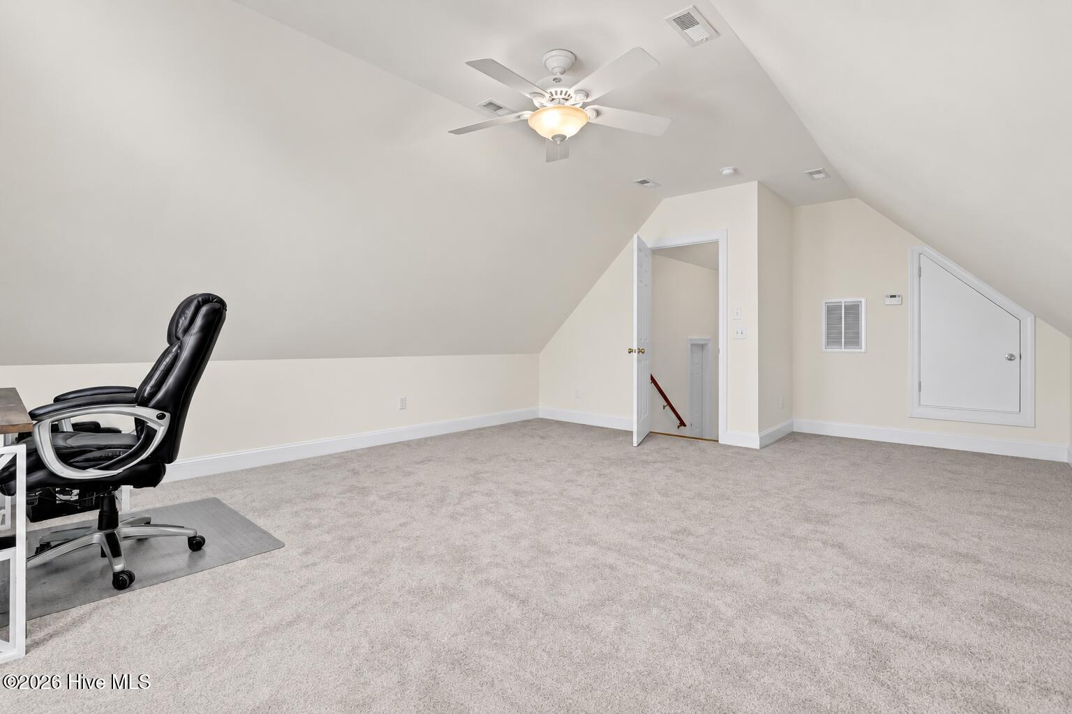 302 Pecan Court Property Photo 42