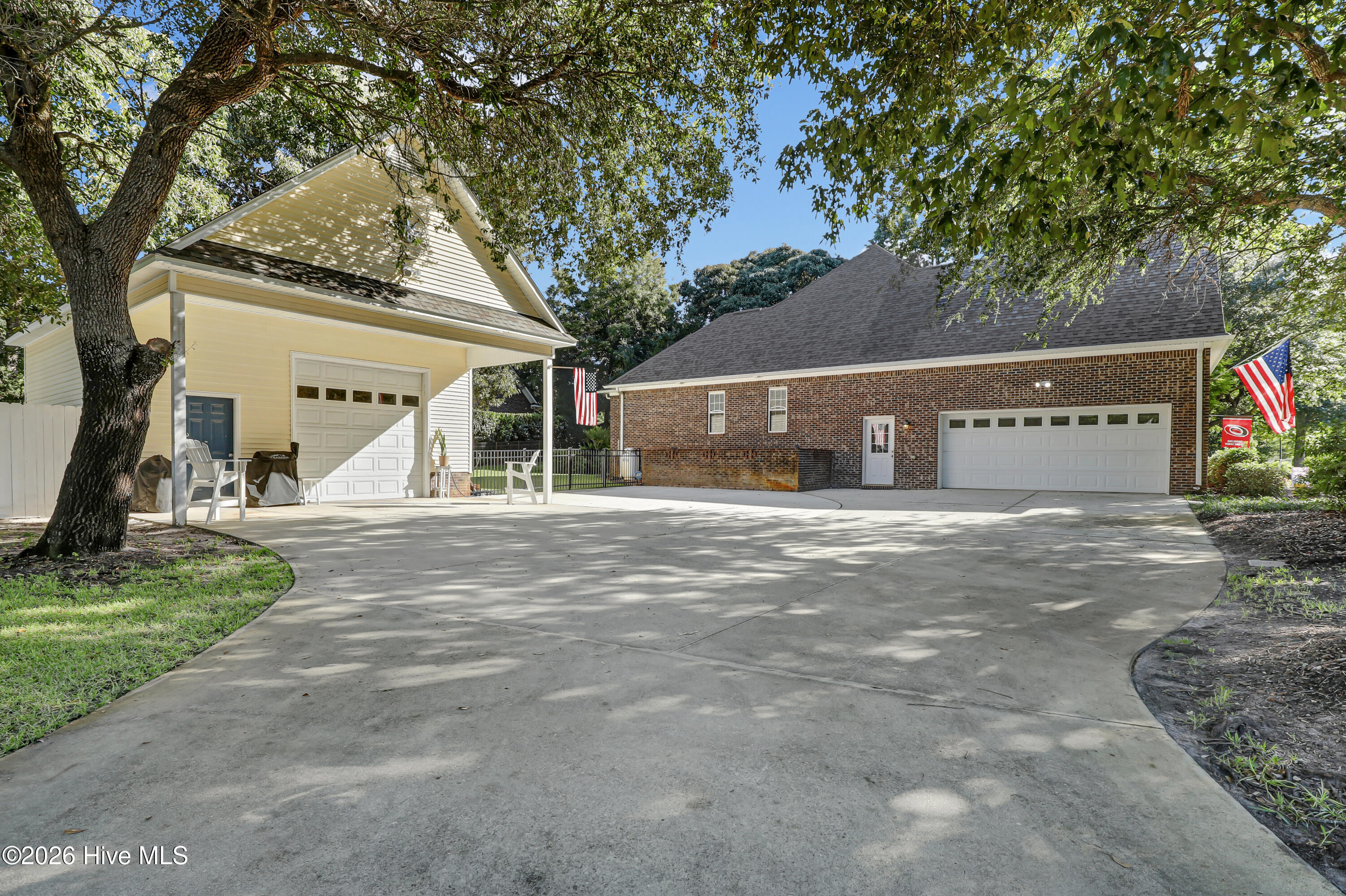 302 Pecan Court Property Photo 44