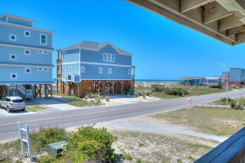 922 E Beach Drive Property Photo 7