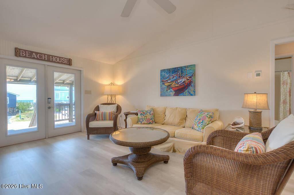 922 E Beach Drive Property Photo 12