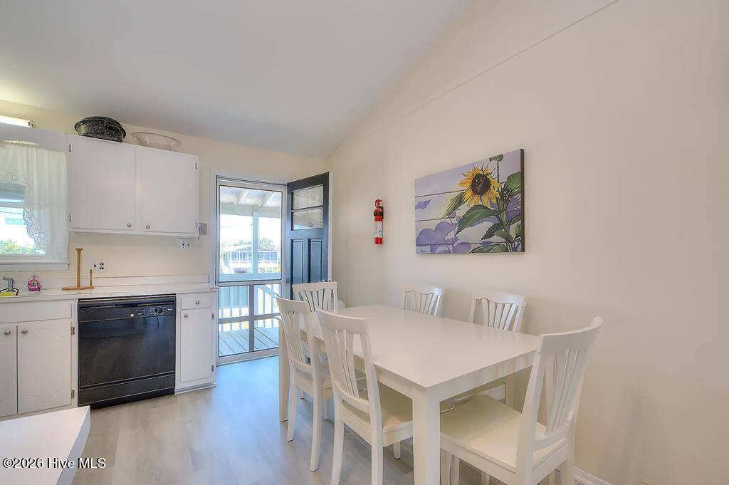 922 E Beach Drive Property Photo 14