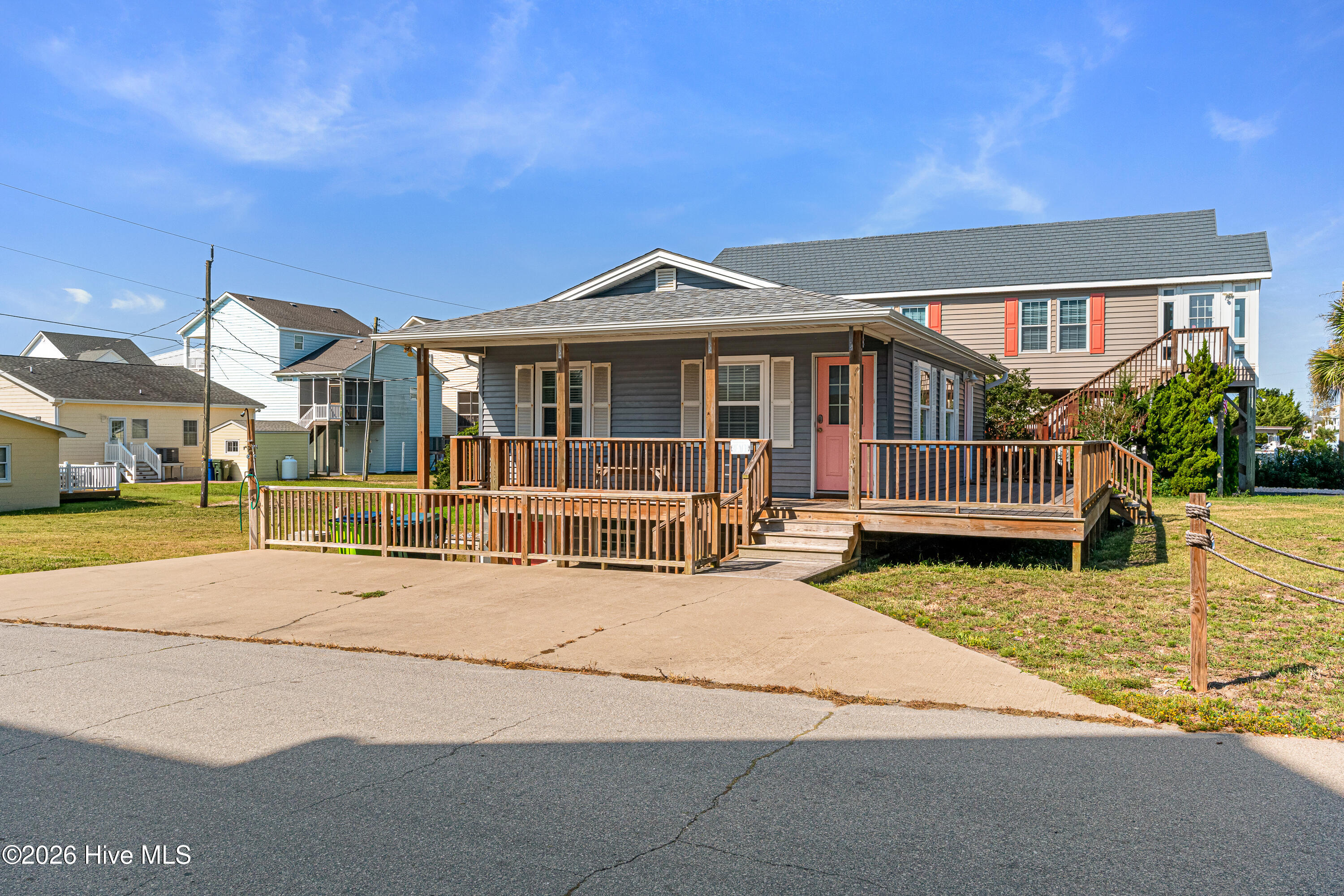 312 E Bogue Boulevard Property Photo 3