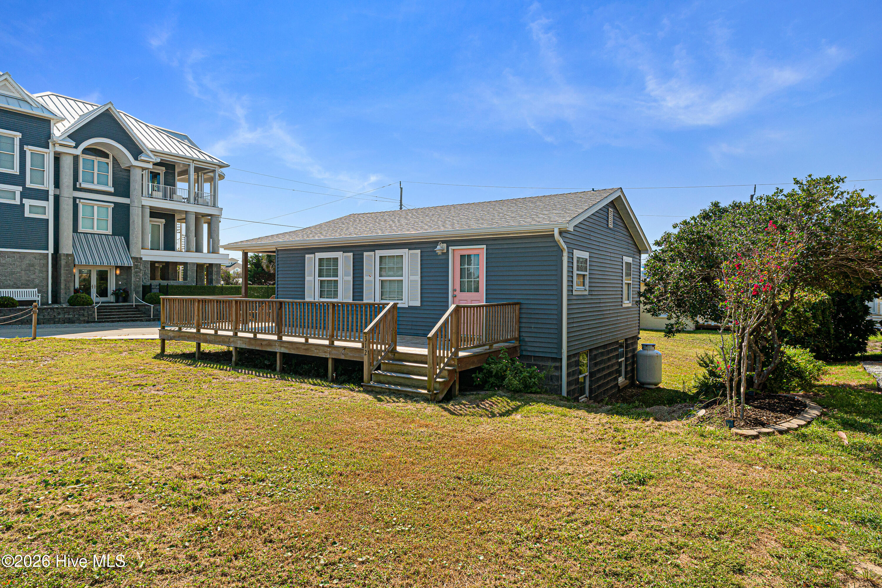 312 E Bogue Boulevard Property Photo 4