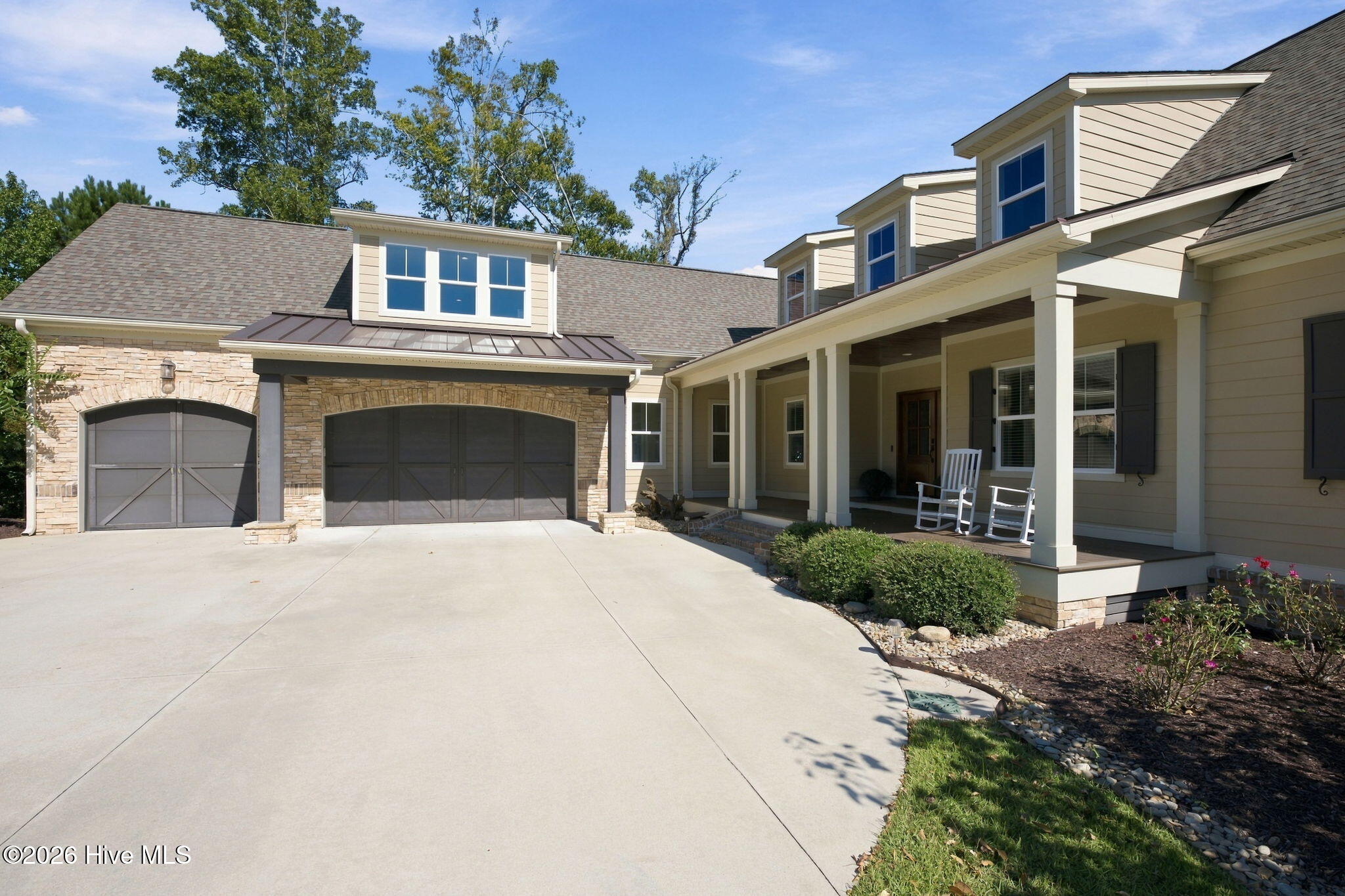 110 Stillwood Court Property Photo 3