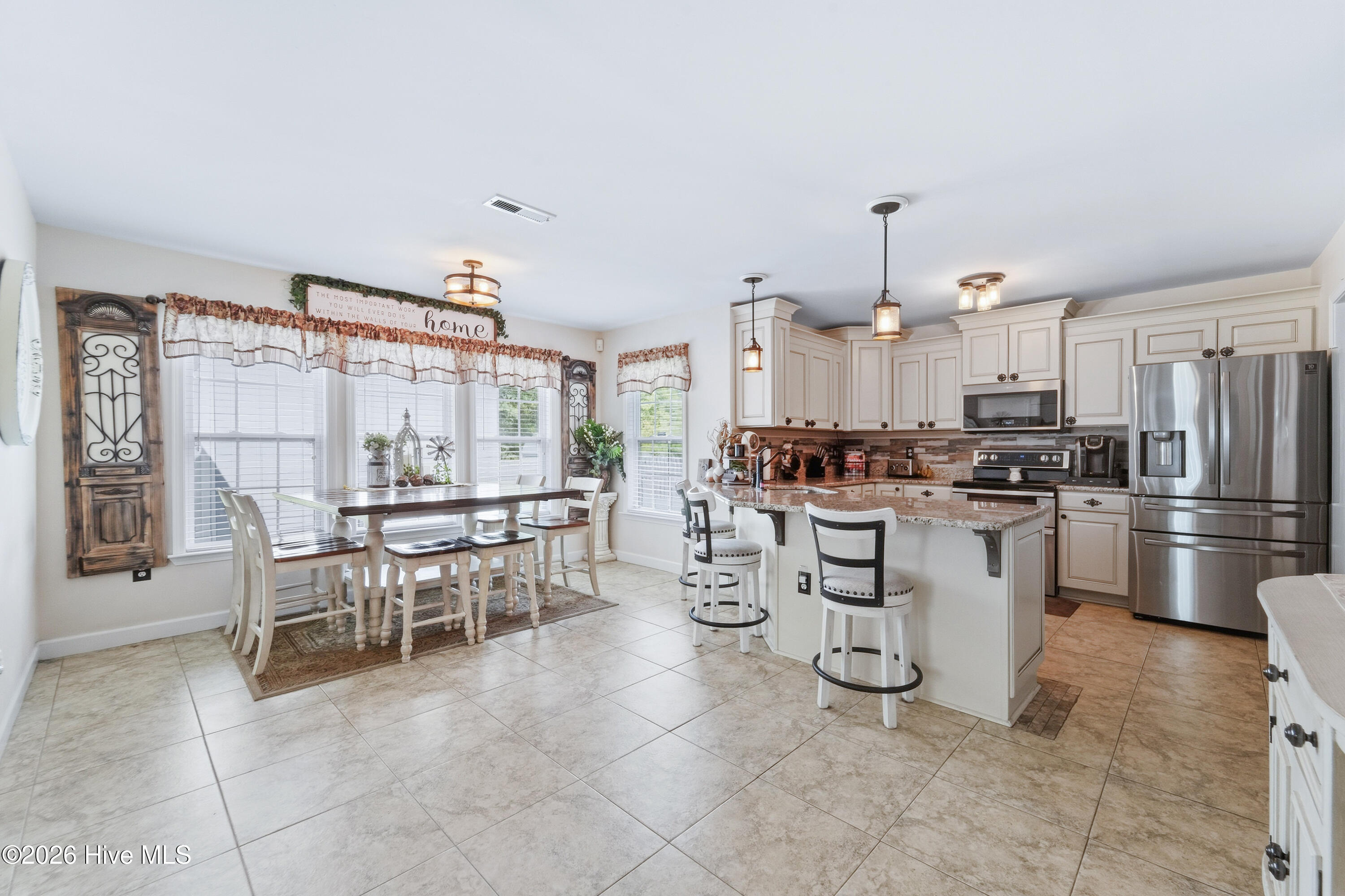 109 Spring Leaf Lane Property Photo 6