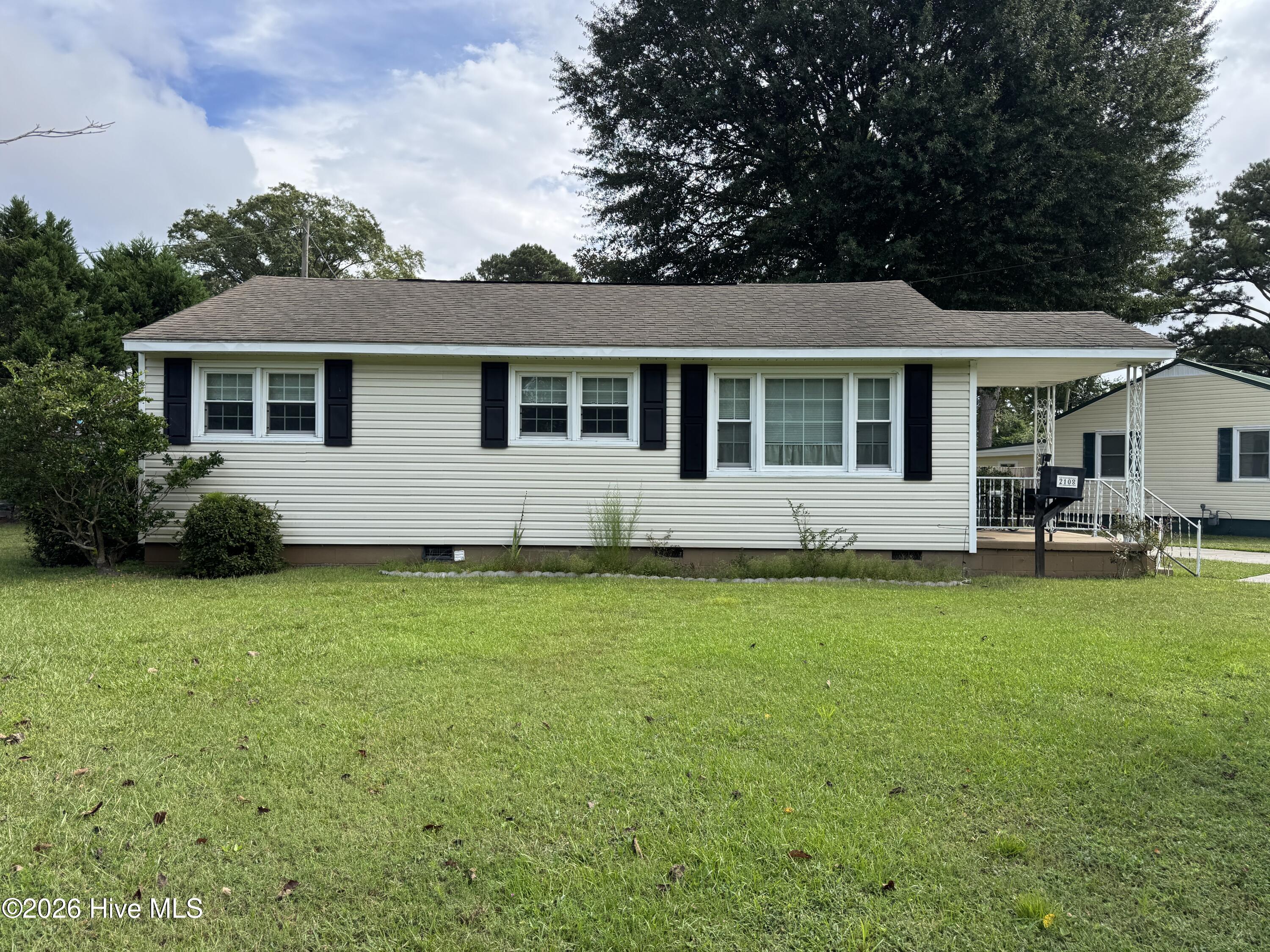 2108 High School Drive Property Photo 3