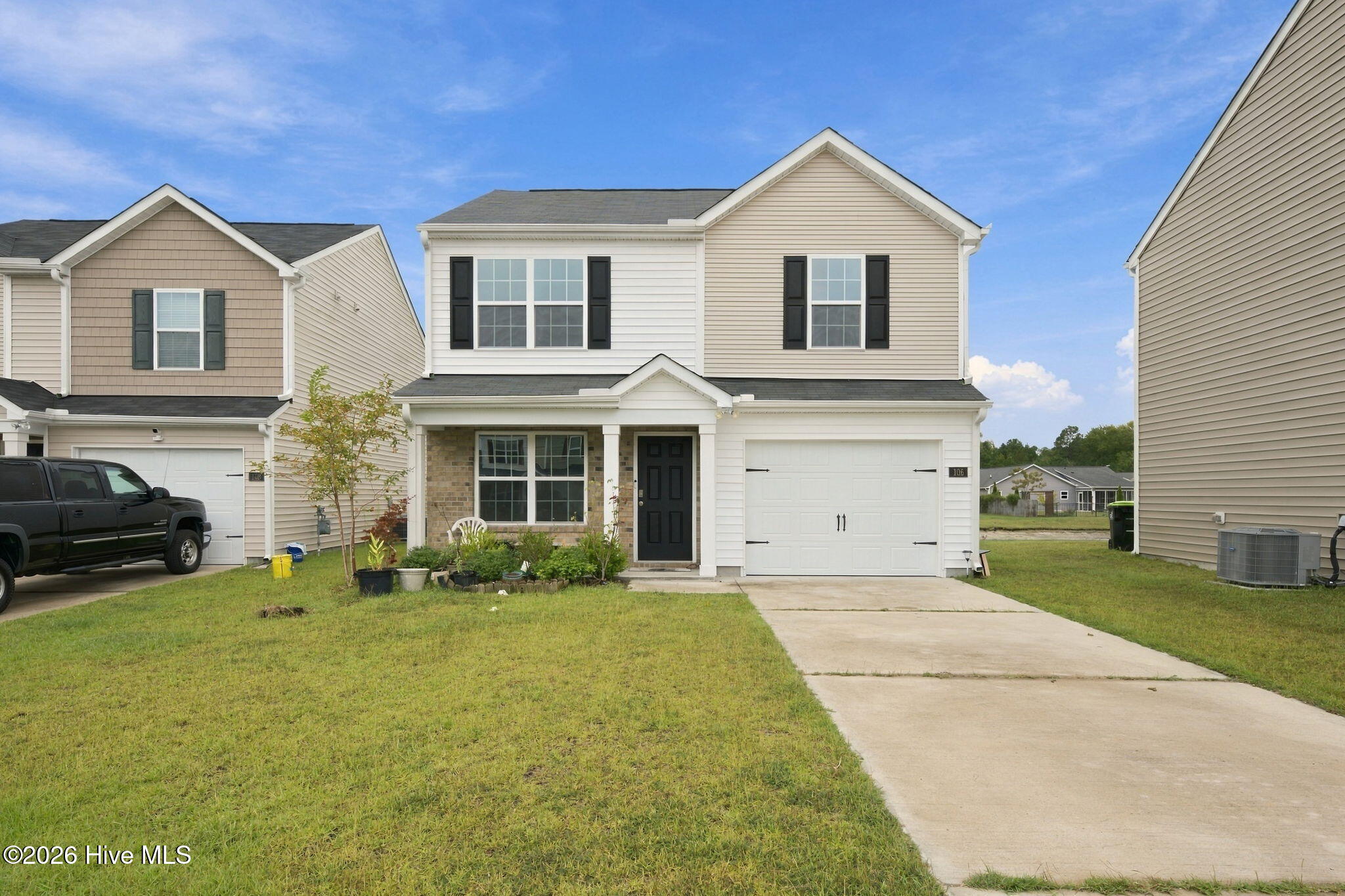 106 Mansfield Court Property Photo 1