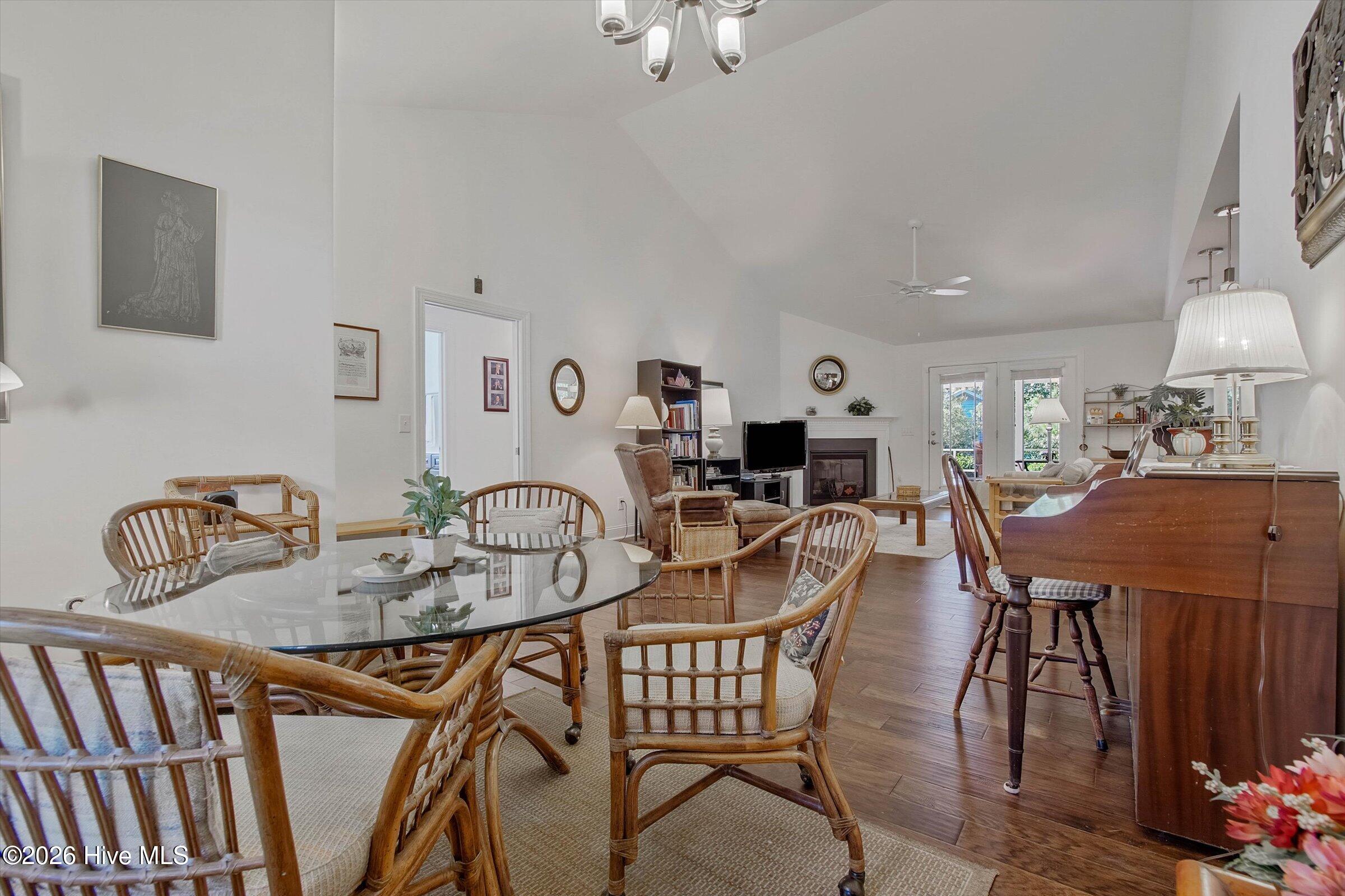 385 Saint Andrews Drive Property Photo 8
