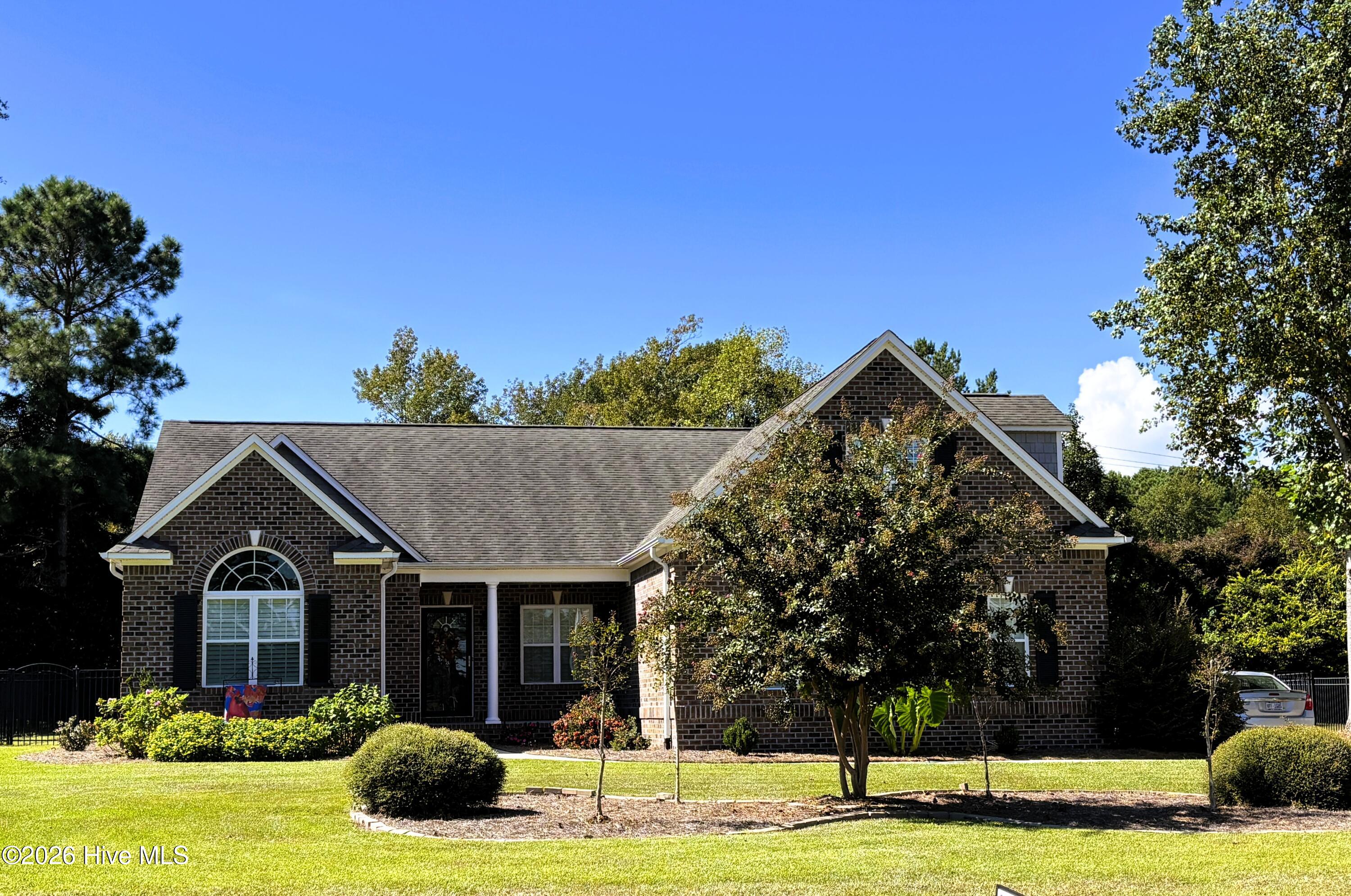25 Sailview Court Property Photo 1