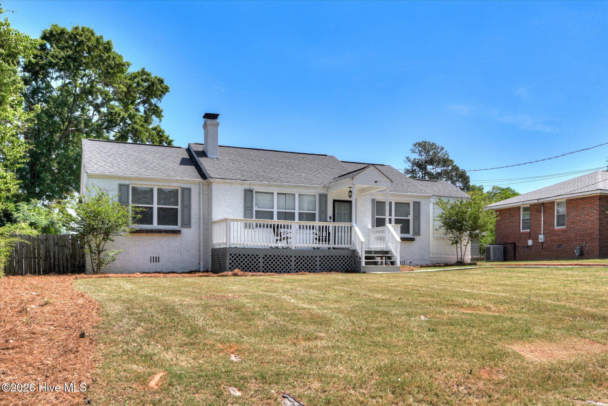 1106 Azalea Drive Property Photo 2
