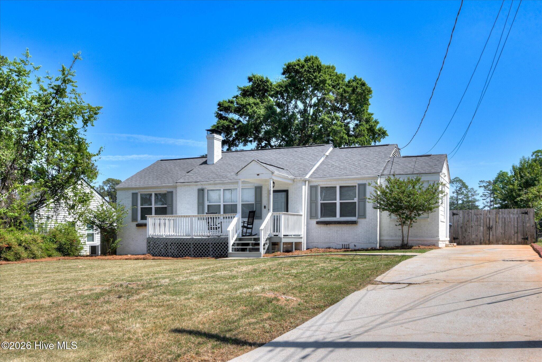 1106 Azalea Drive Property Photo 3