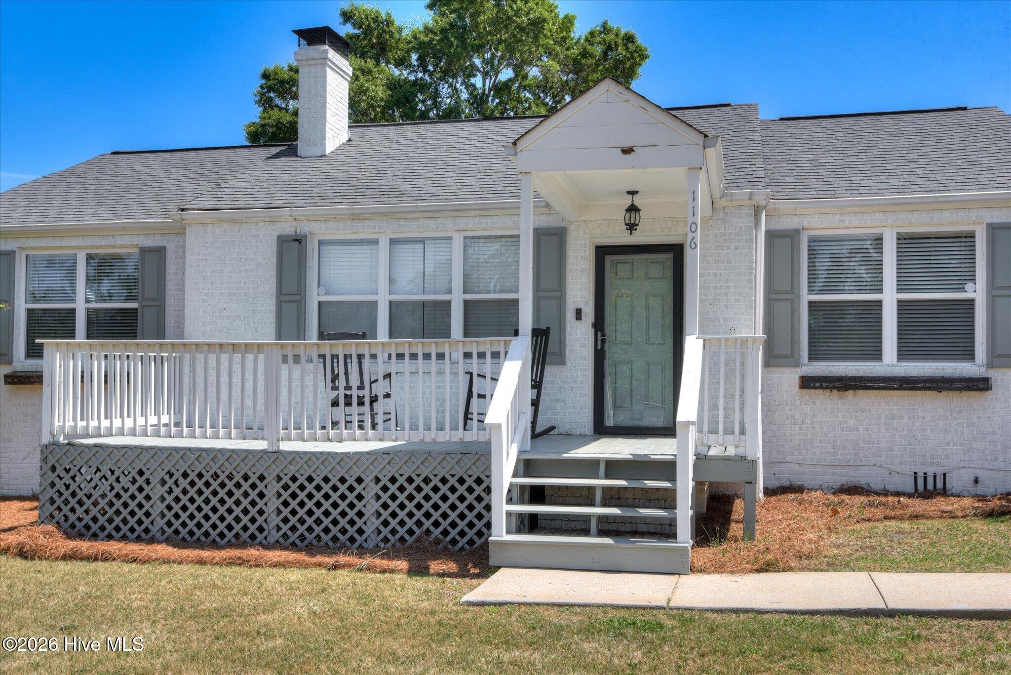 1106 Azalea Drive Property Photo 4