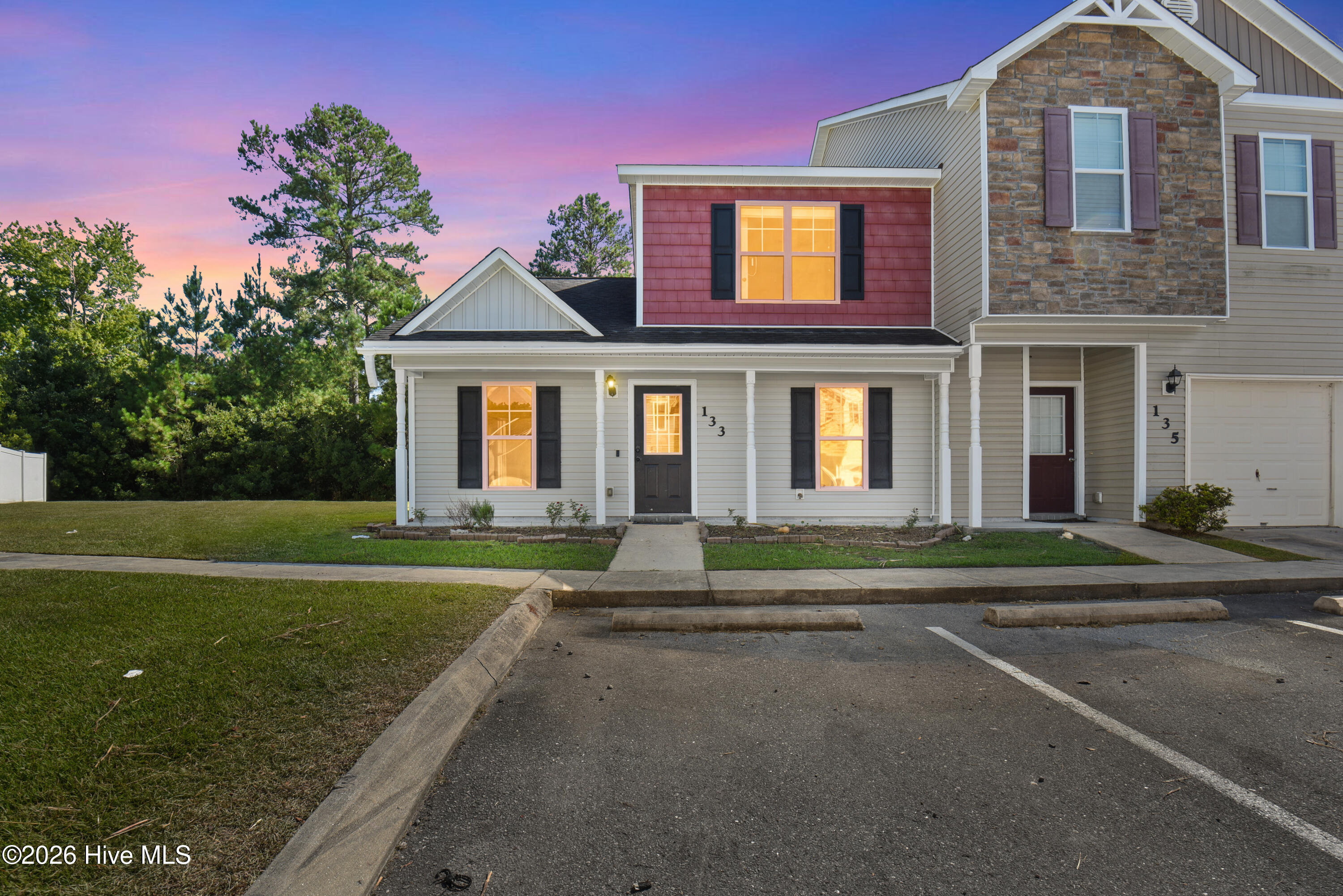 133 Waterstone Lane Property Photo 1