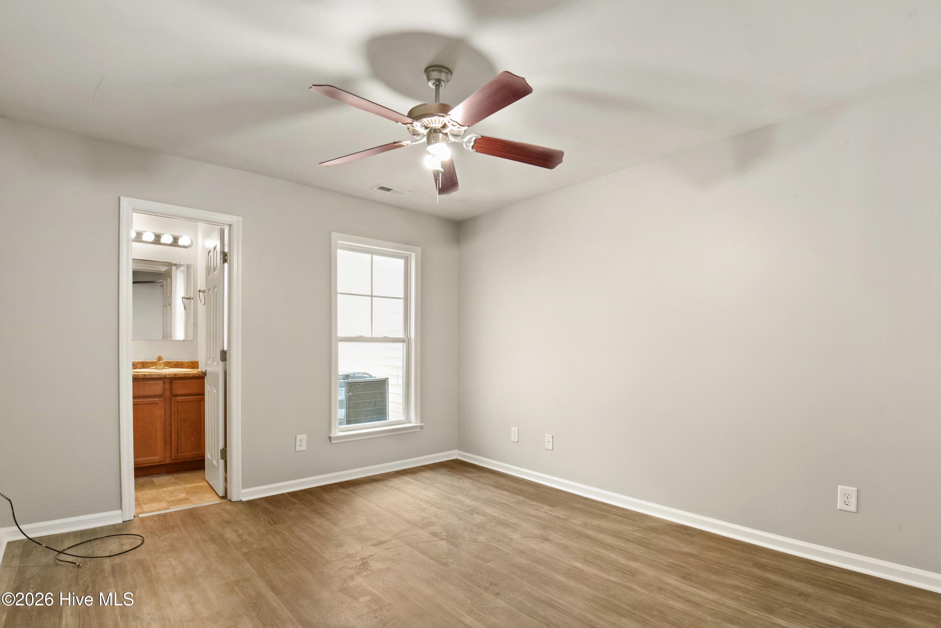 133 Waterstone Lane Property Photo 13