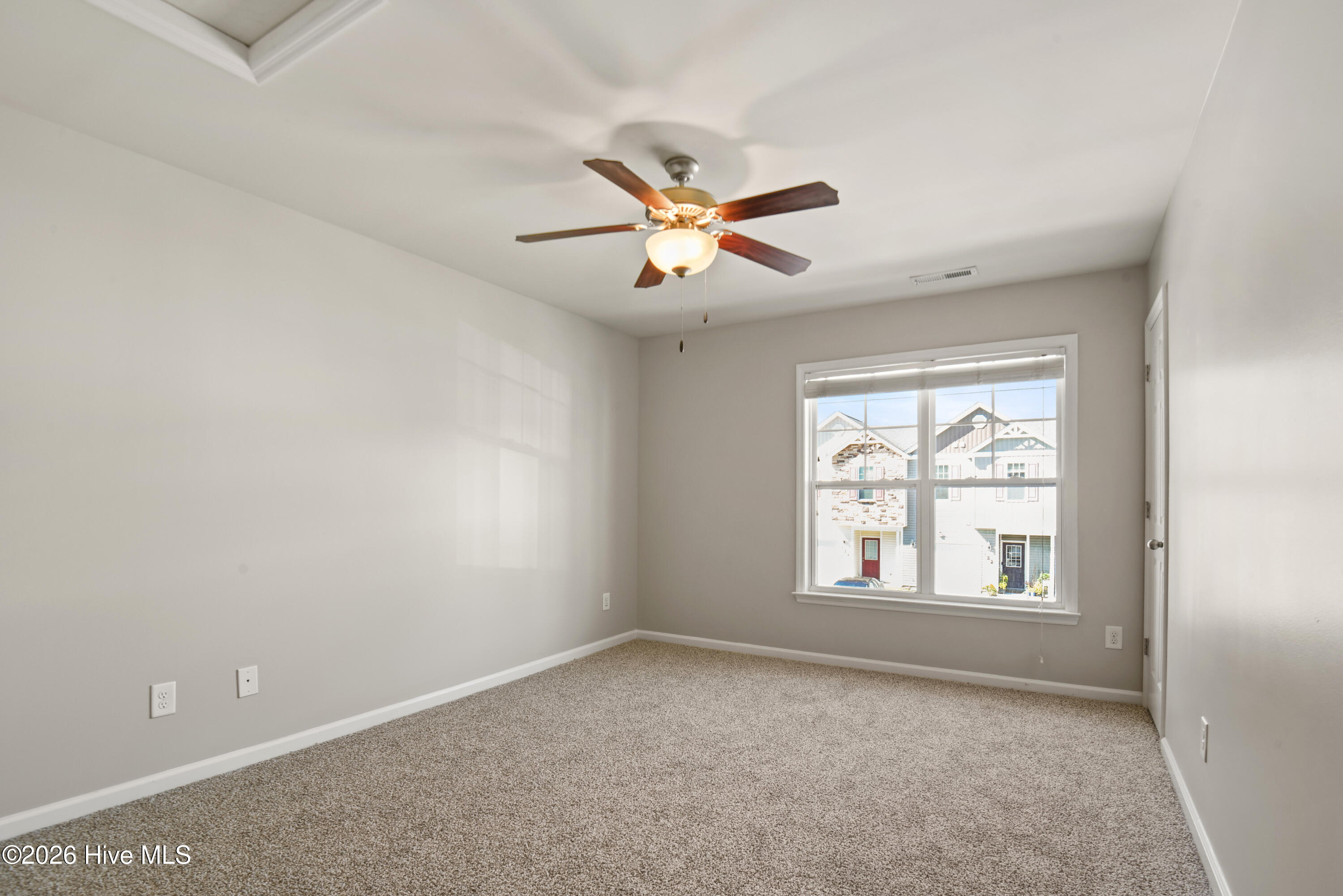 133 Waterstone Lane Property Photo 15