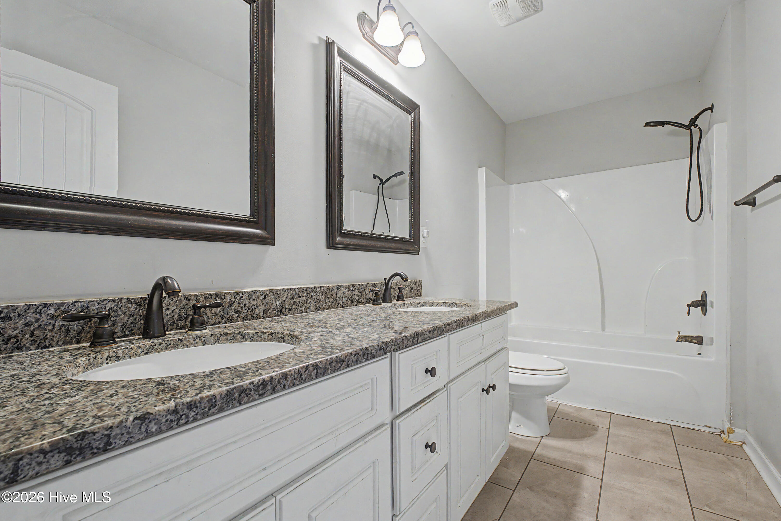607 Ridgefield Drive Property Photo 19