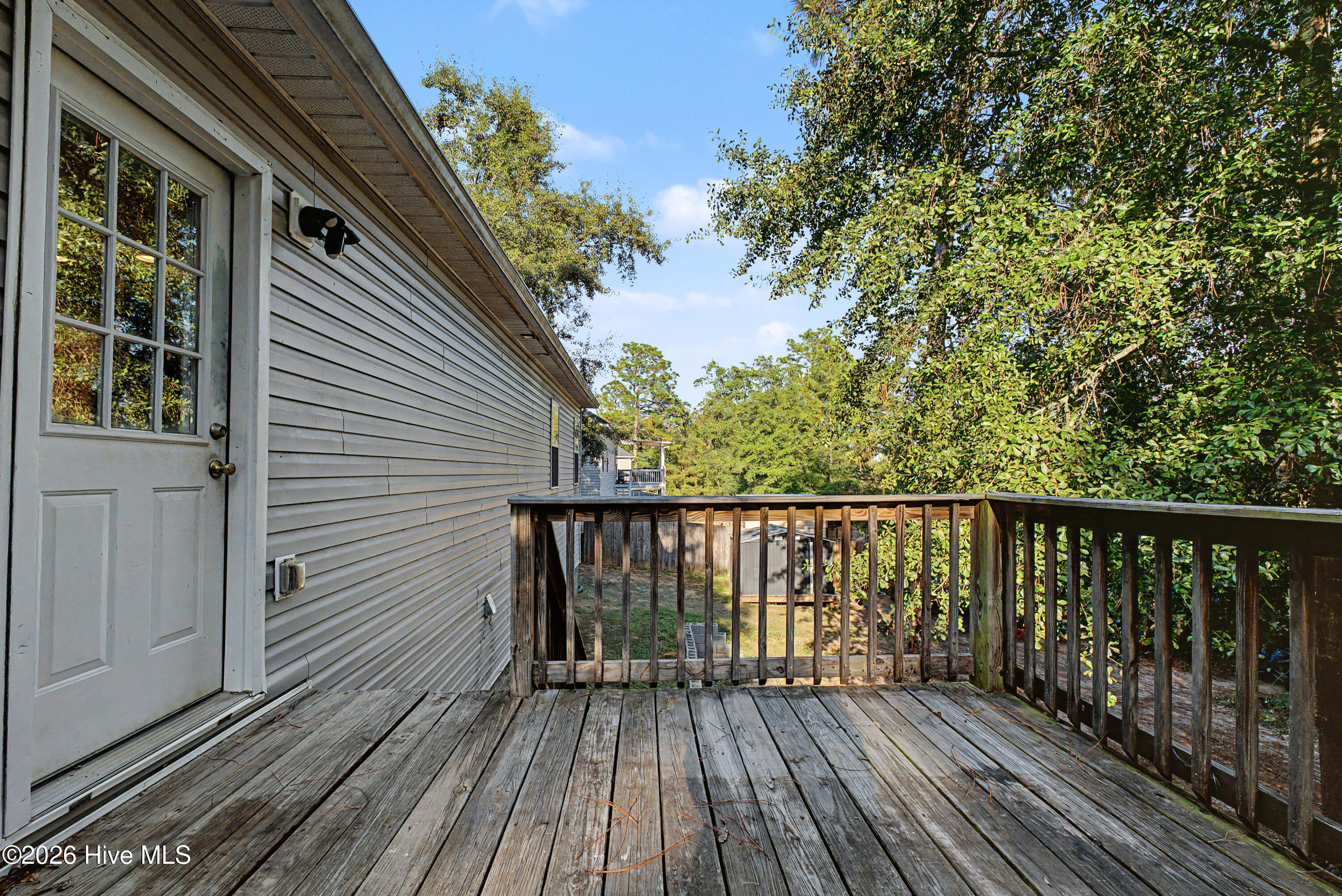 607 Ridgefield Drive Property Photo 21