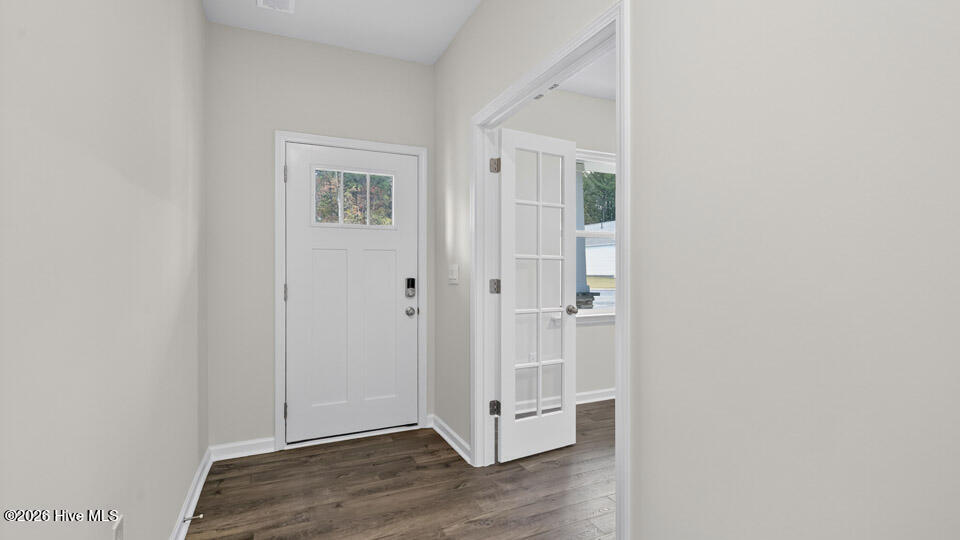 535 Ashley Run Property Photo 2