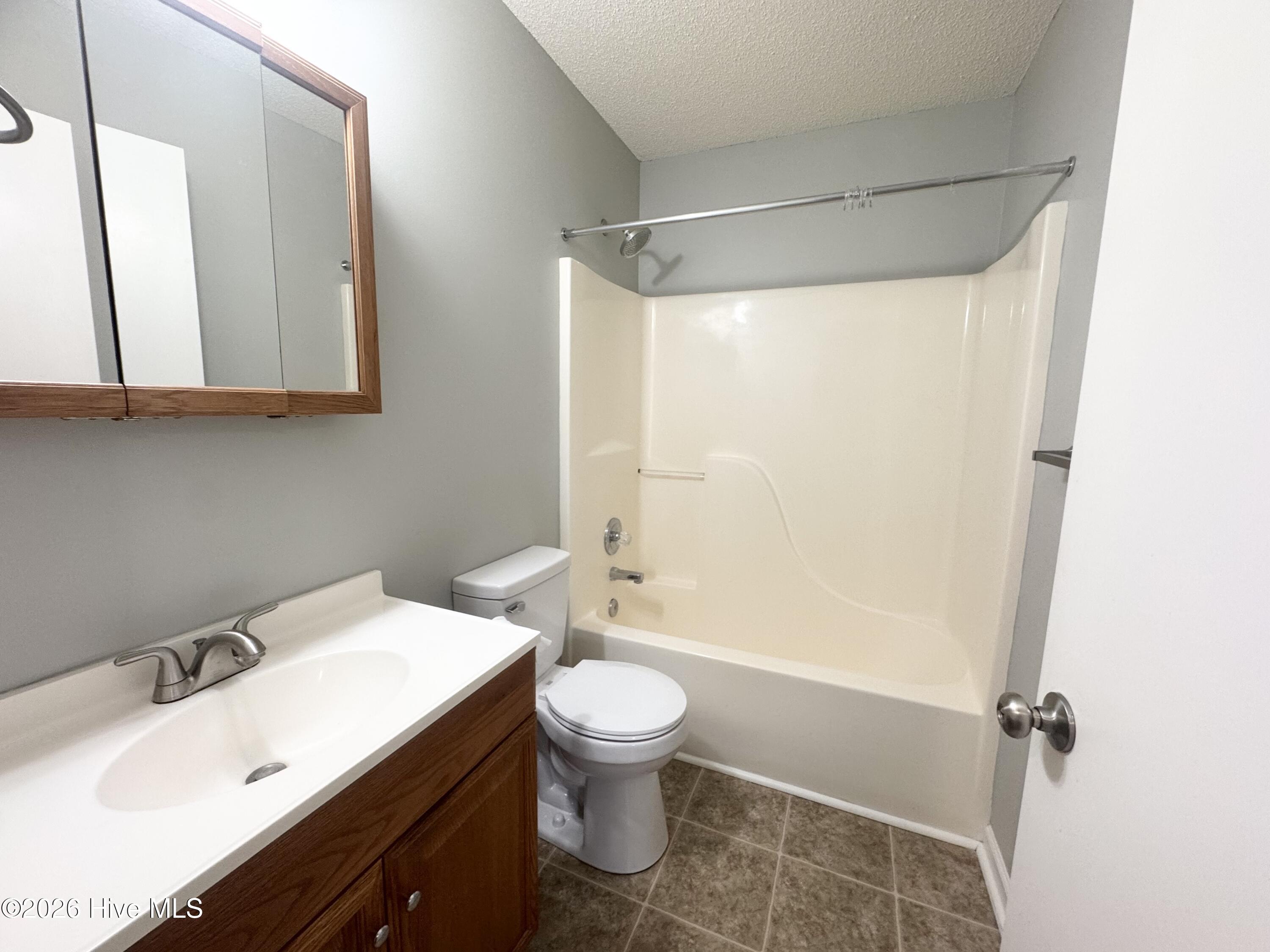 114 Old Oak Drive Property Photo 7