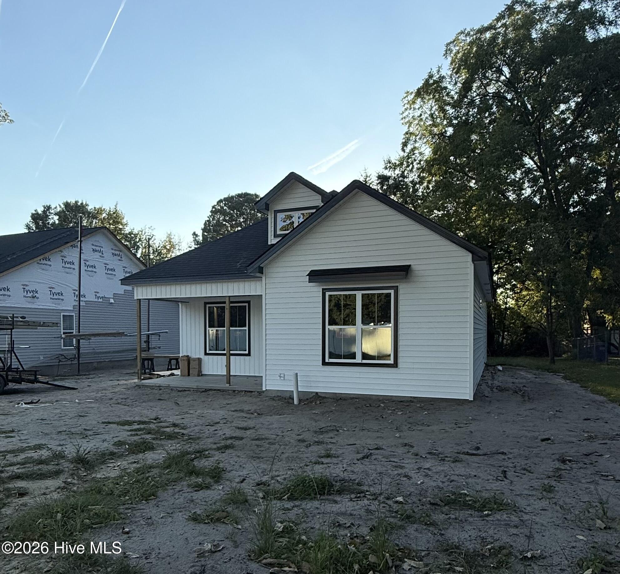 4138 W College Street Property Photo 2