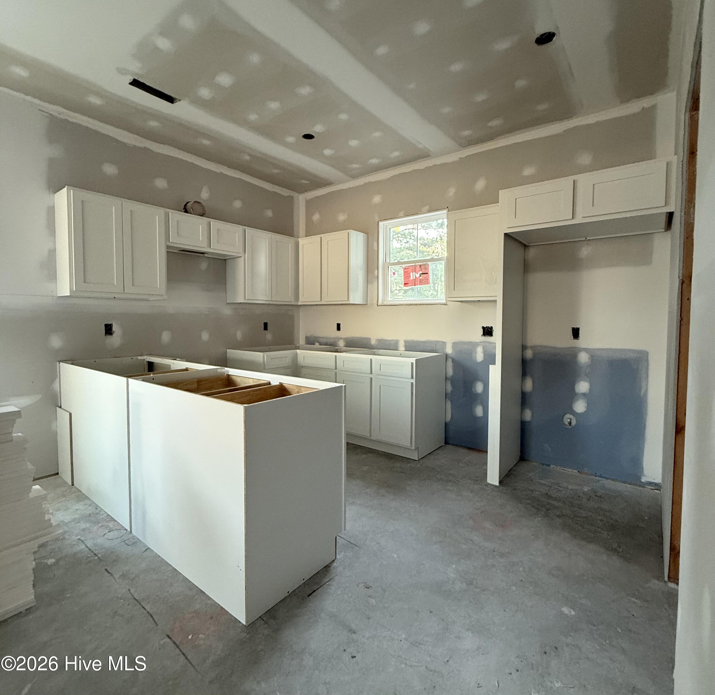 4138 W College Street Property Photo 5