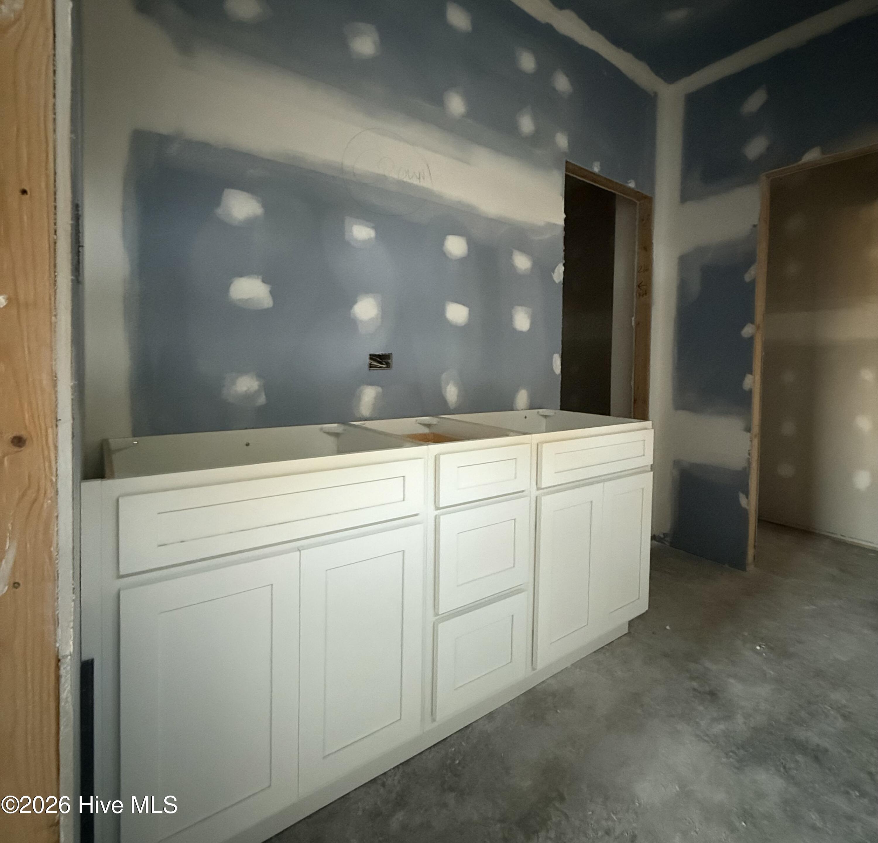 4138 W College Street Property Photo 6