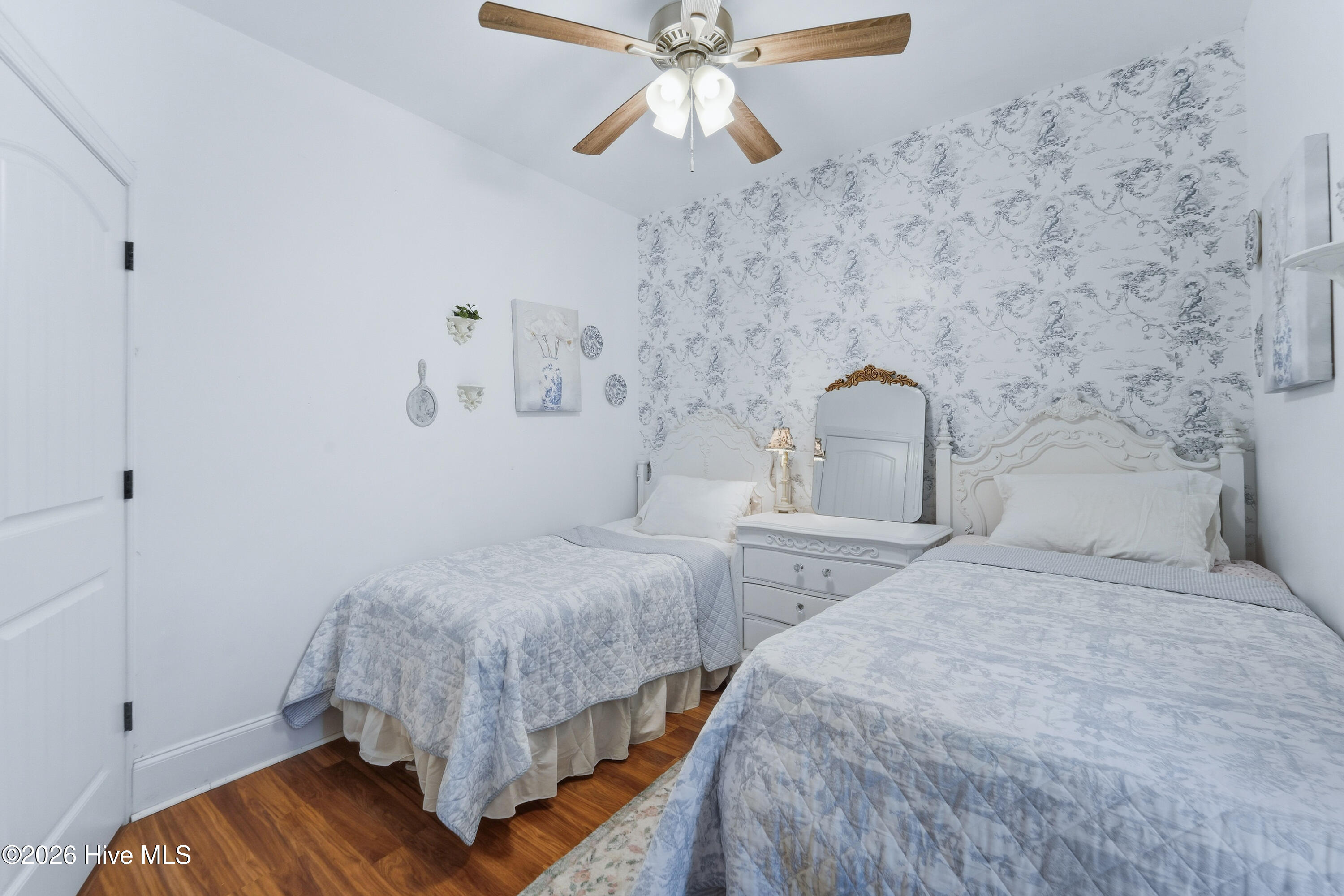 1407 Chadwick Shores Drive Property Photo 9