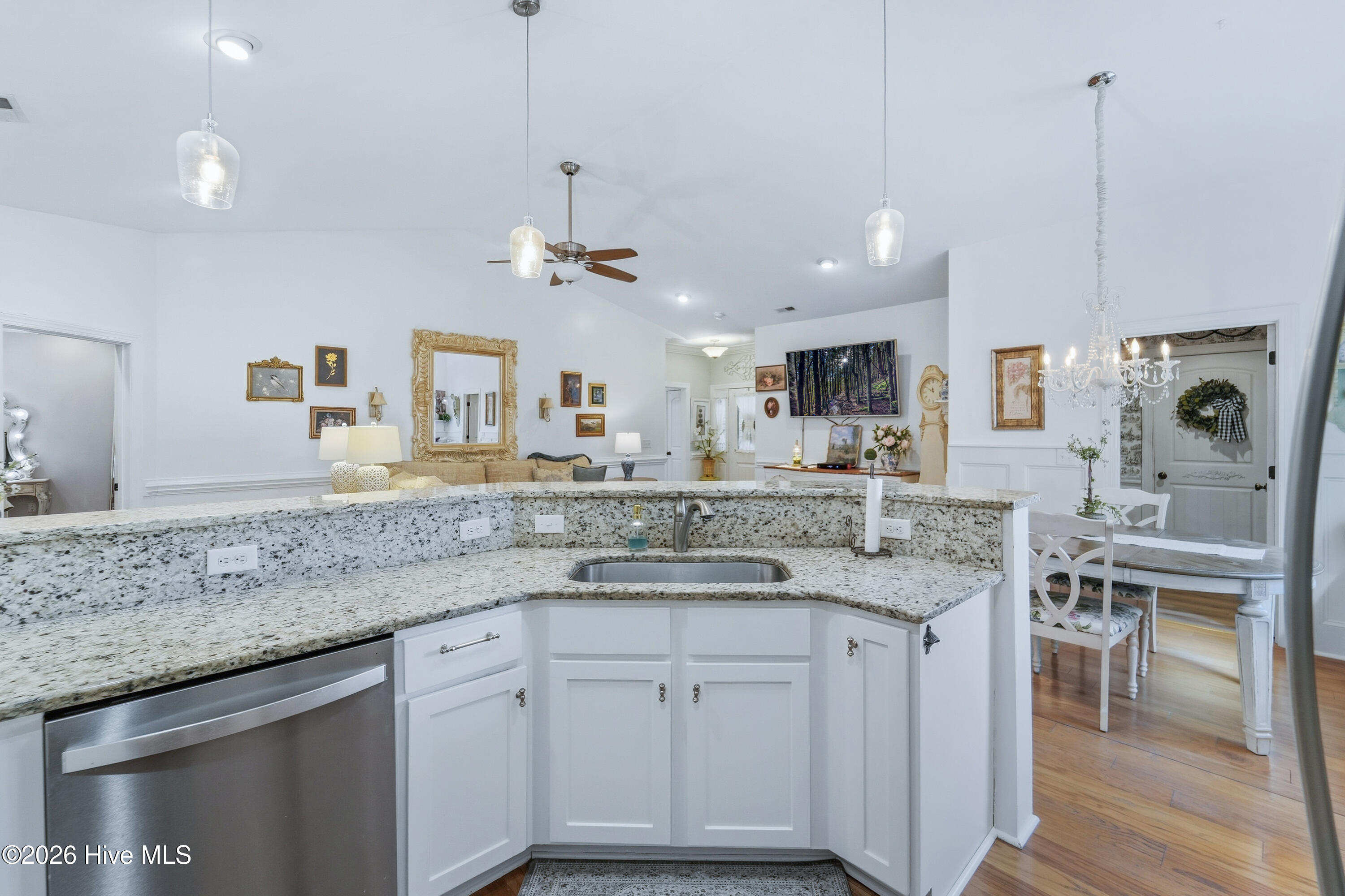 1407 Chadwick Shores Drive Property Photo 22