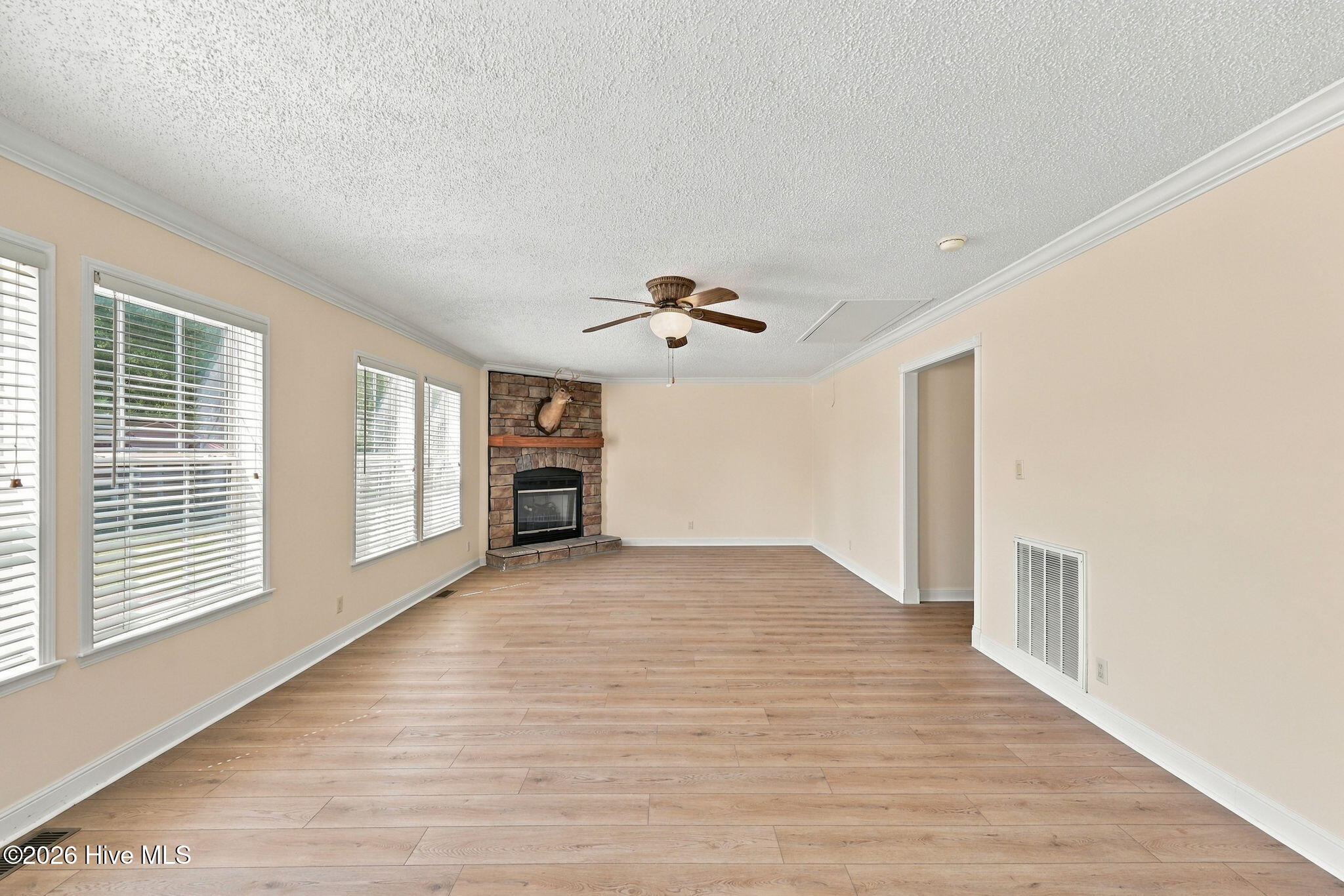 1370 Ring Road Property Photo 33