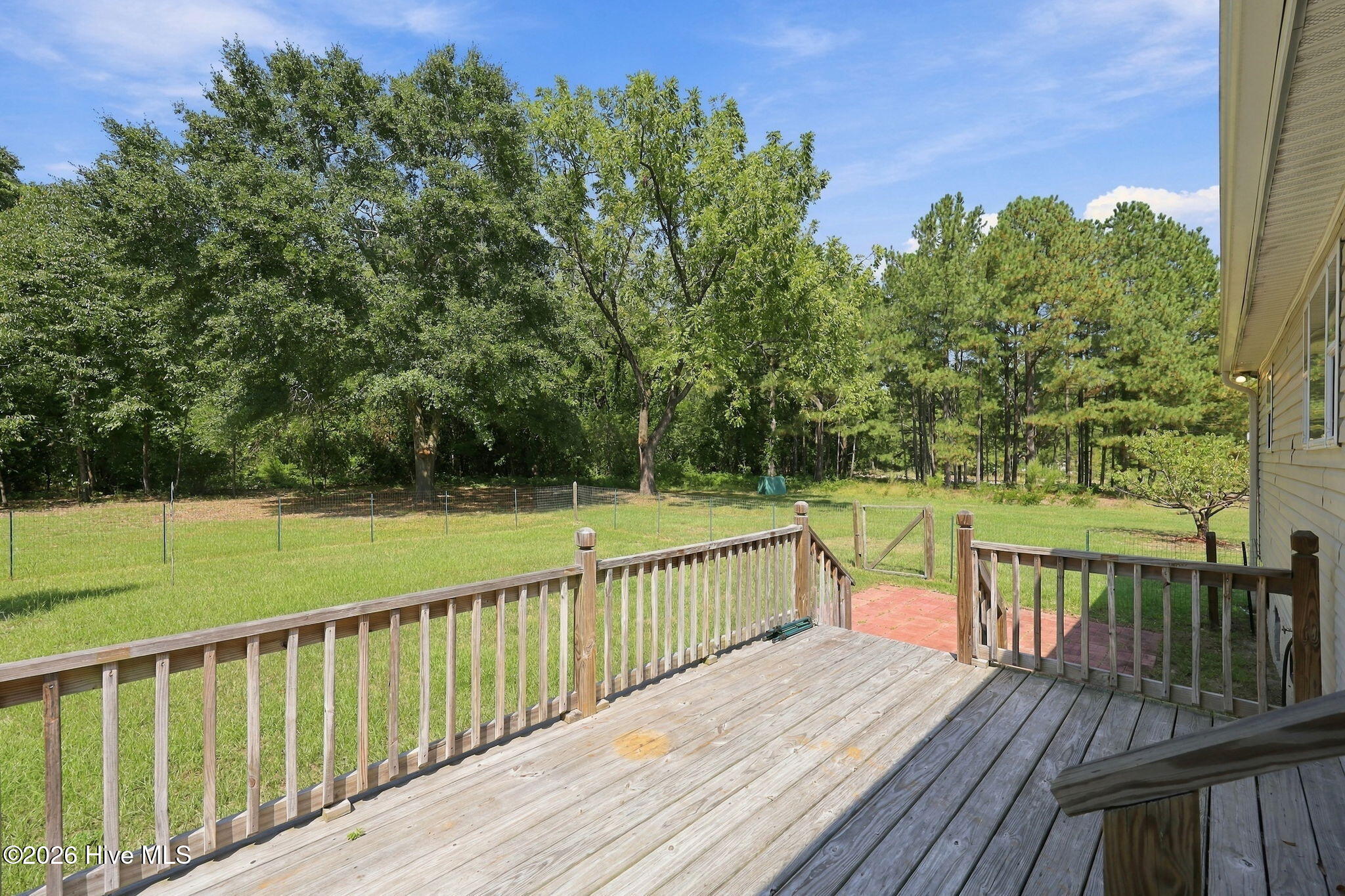 1370 Ring Road Property Photo 38