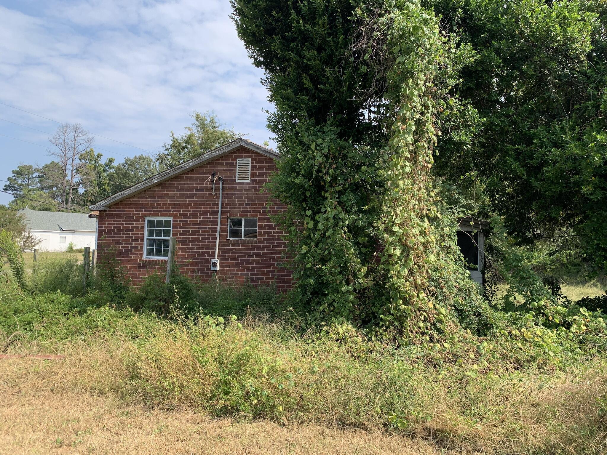 1151 Sand Bar Ferry Road Property Photo 12