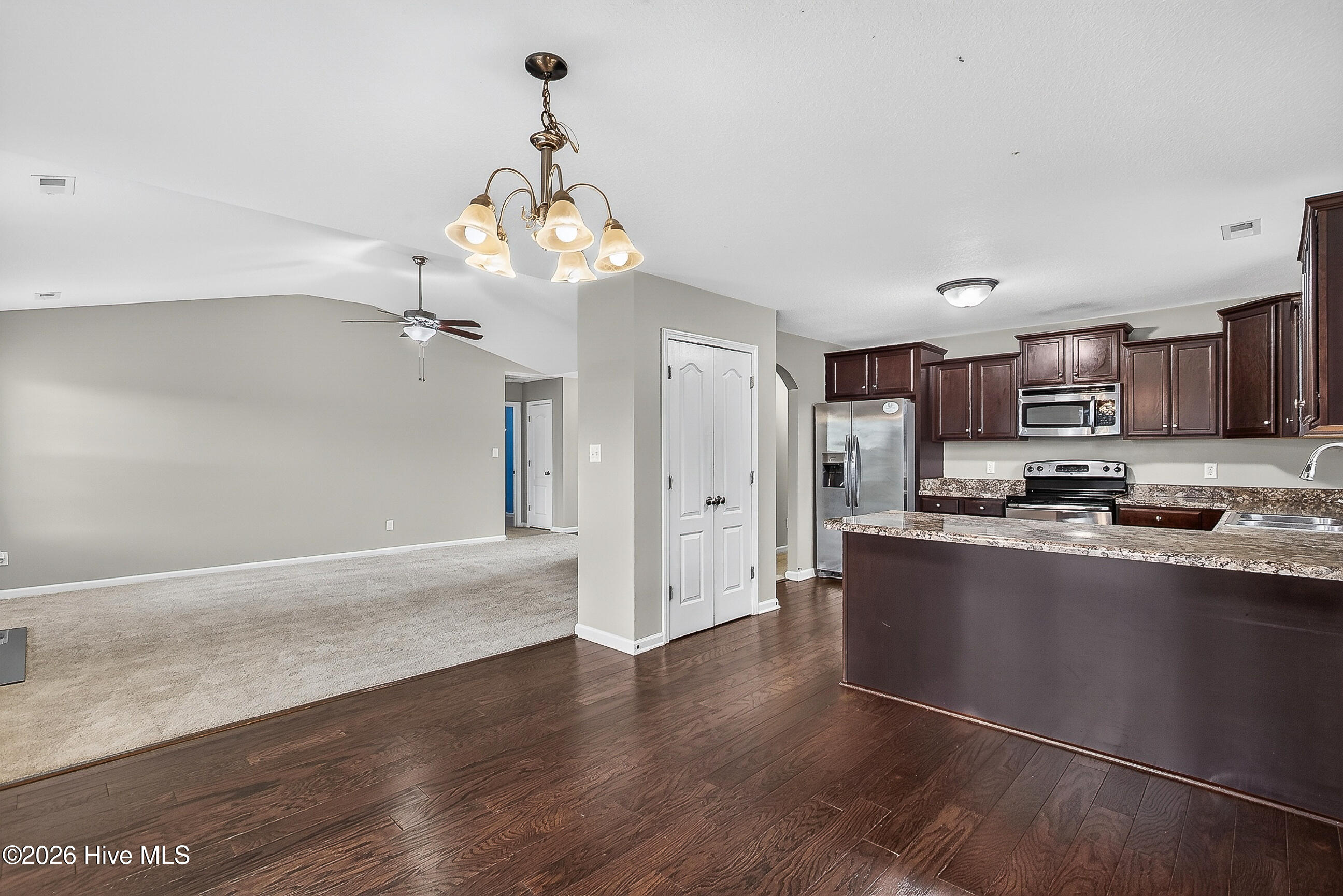 829 Dynasty Drive Property Photo 10
