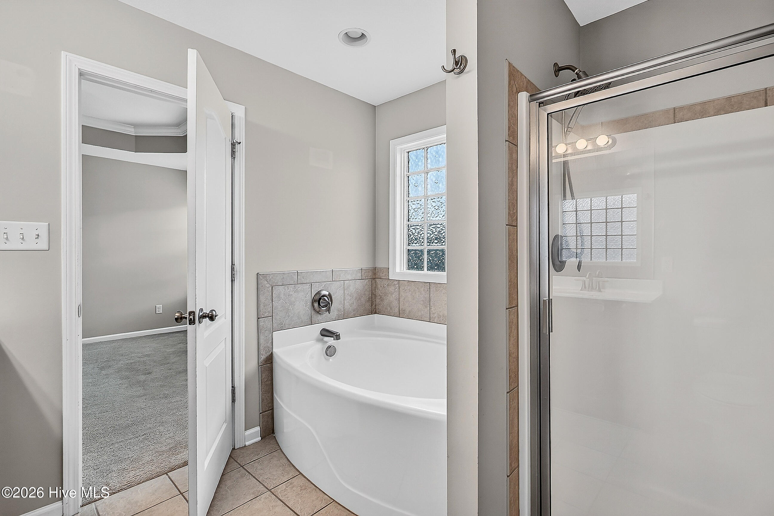 829 Dynasty Drive Property Photo 19