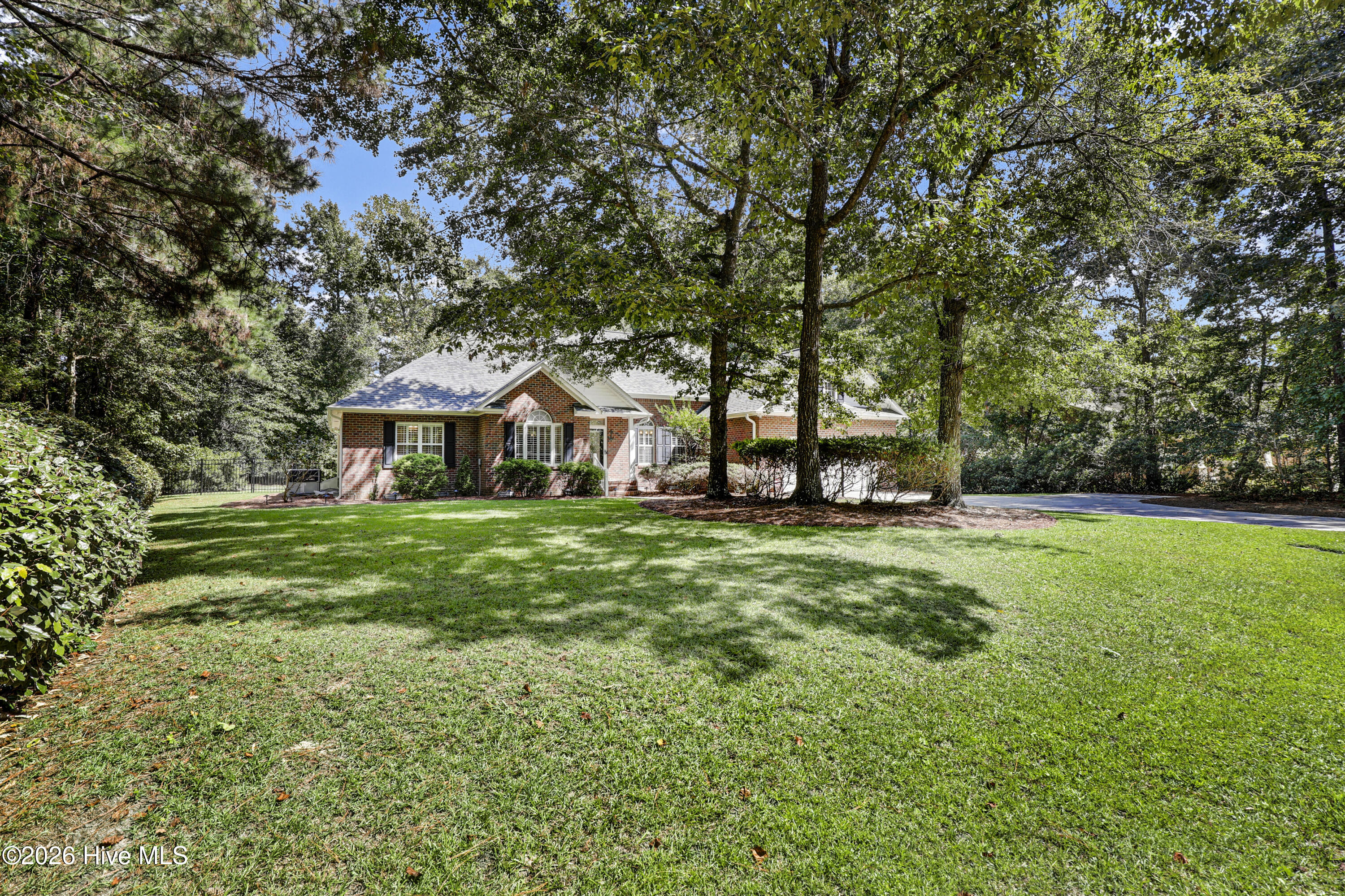 645 Sawgrass Road Property Photo 2