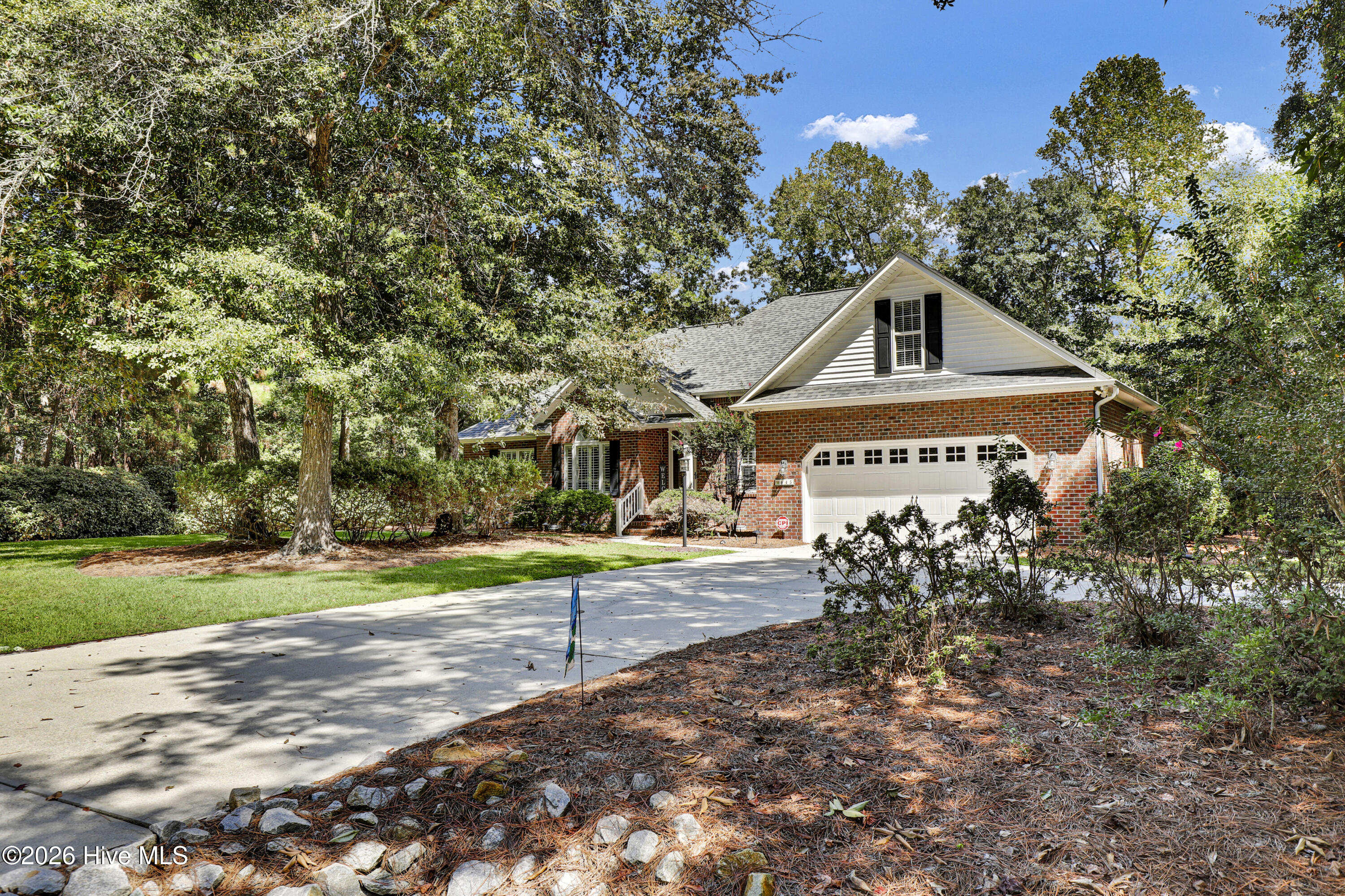 645 Sawgrass Road Property Photo 3