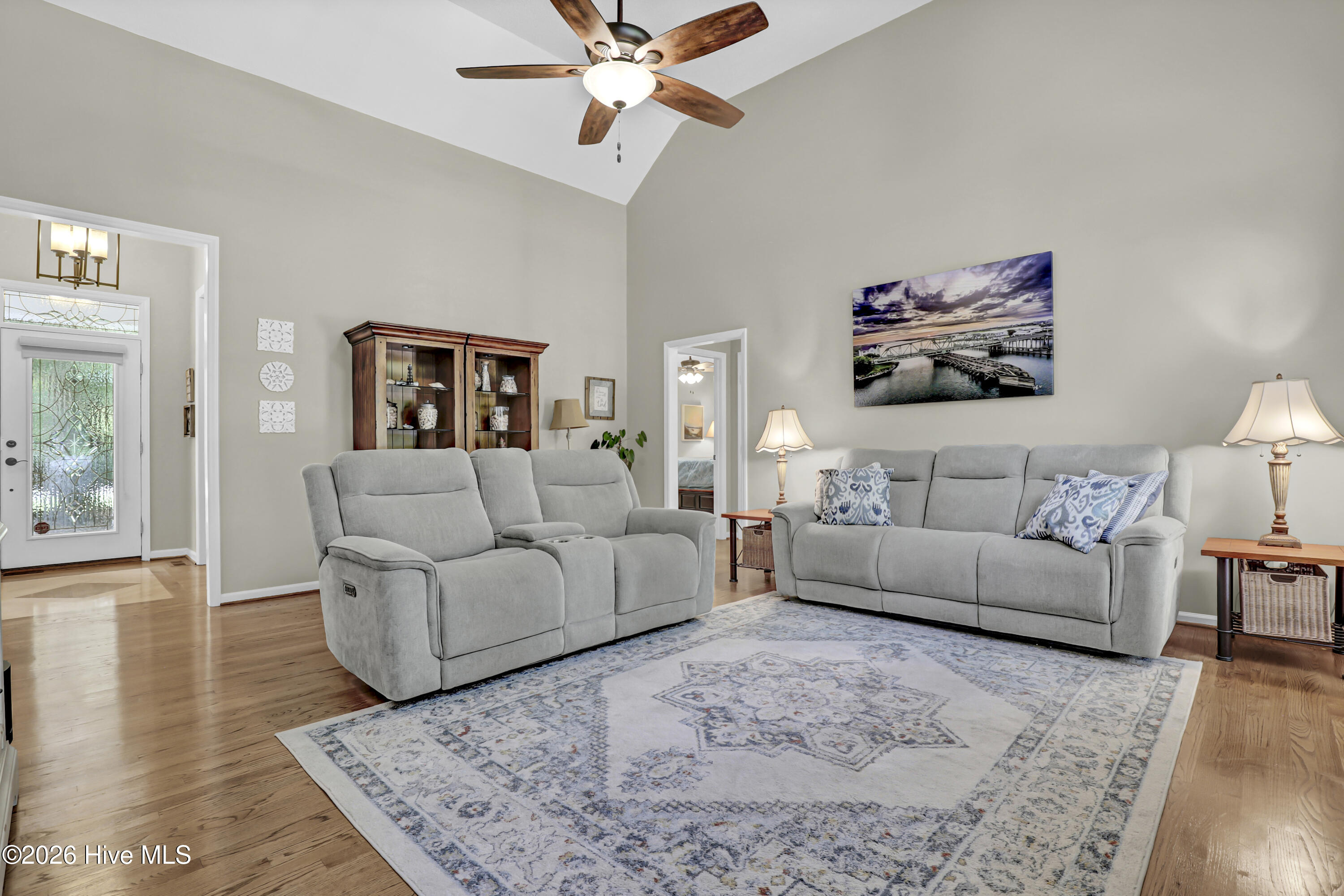 645 Sawgrass Road Property Photo 7