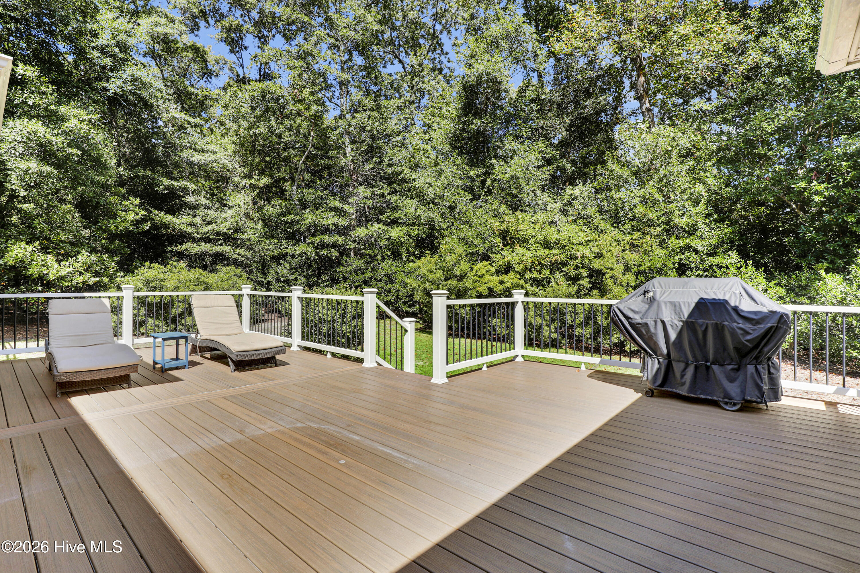 645 Sawgrass Road Property Photo 13