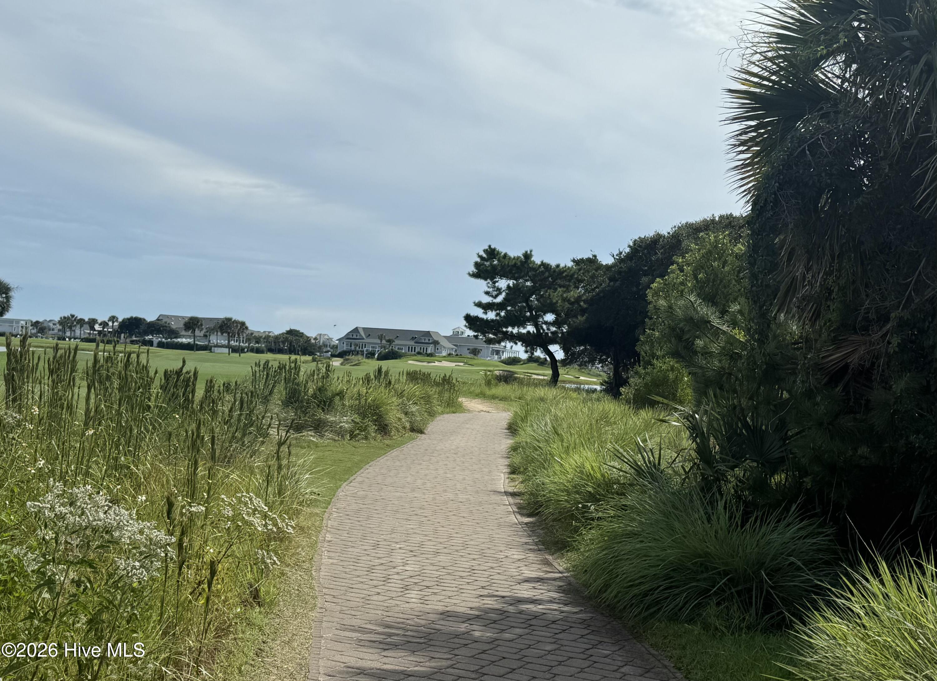 637 637 Royal Tern Court Property Photo 3