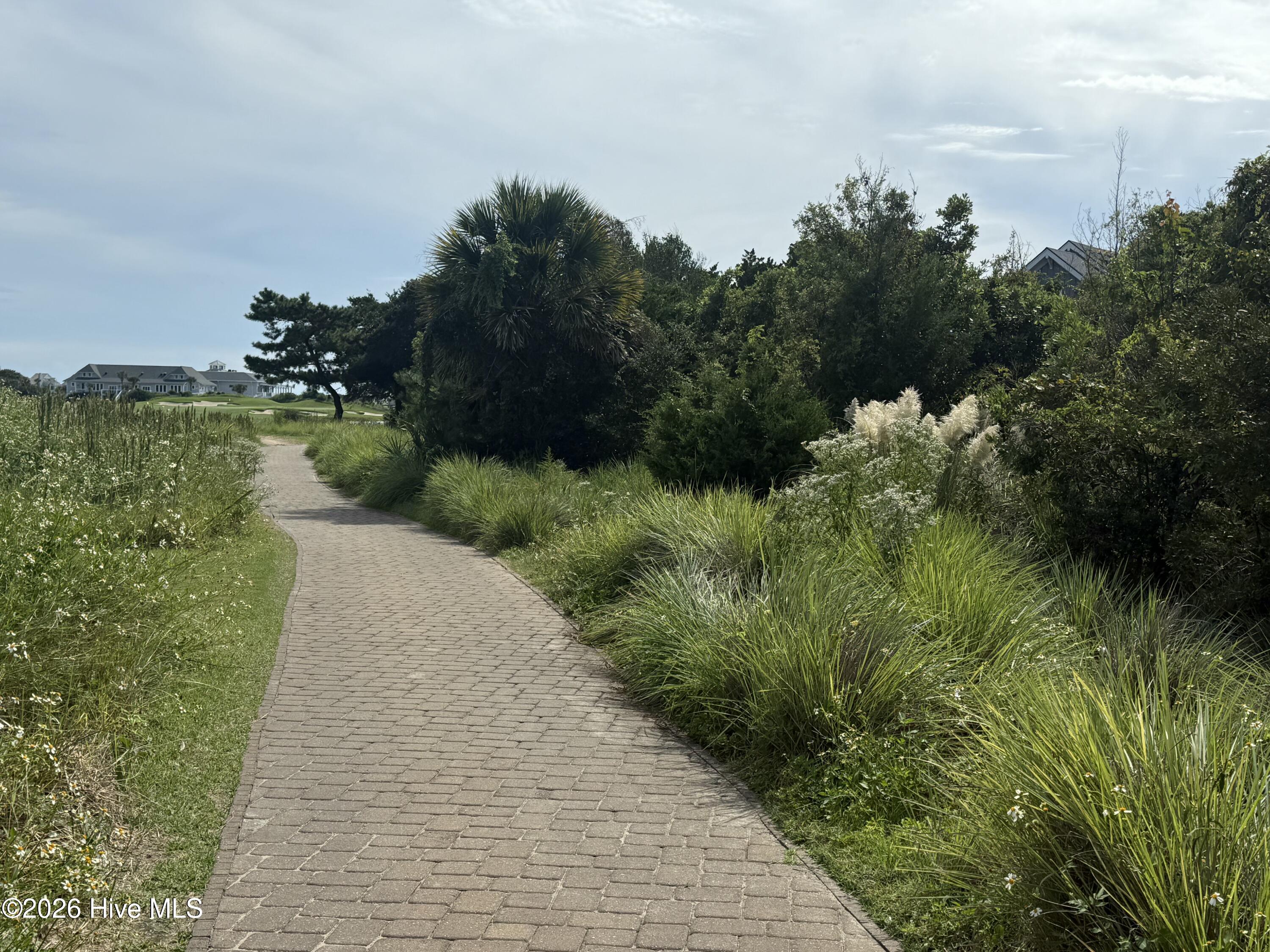 637 637 Royal Tern Court Property Photo 8