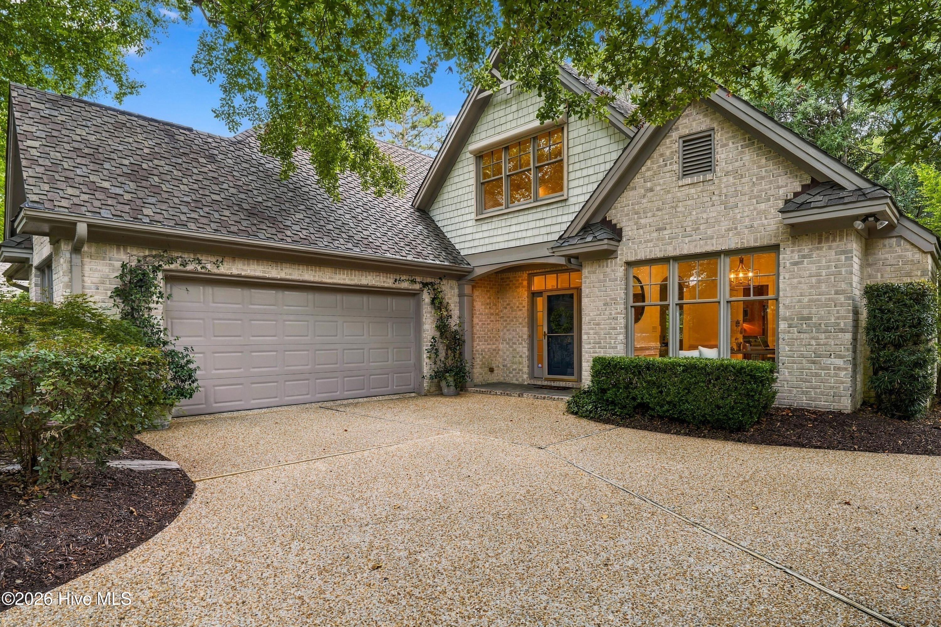 7102 Saybrook Drive Property Photo 4