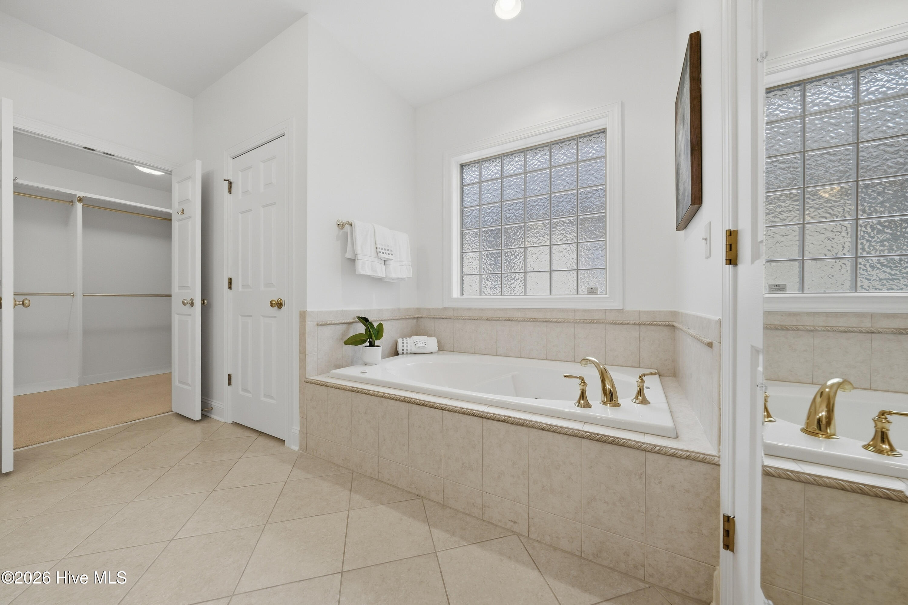 7102 Saybrook Drive Property Photo 40