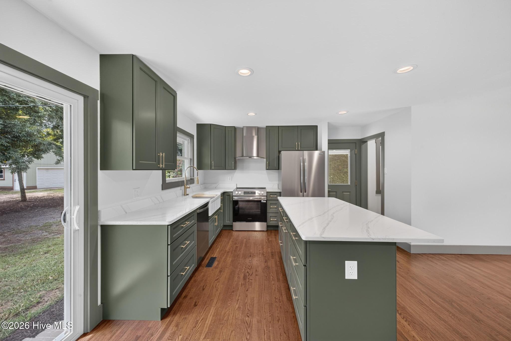 1425 Pine Log Road Property Photo 8
