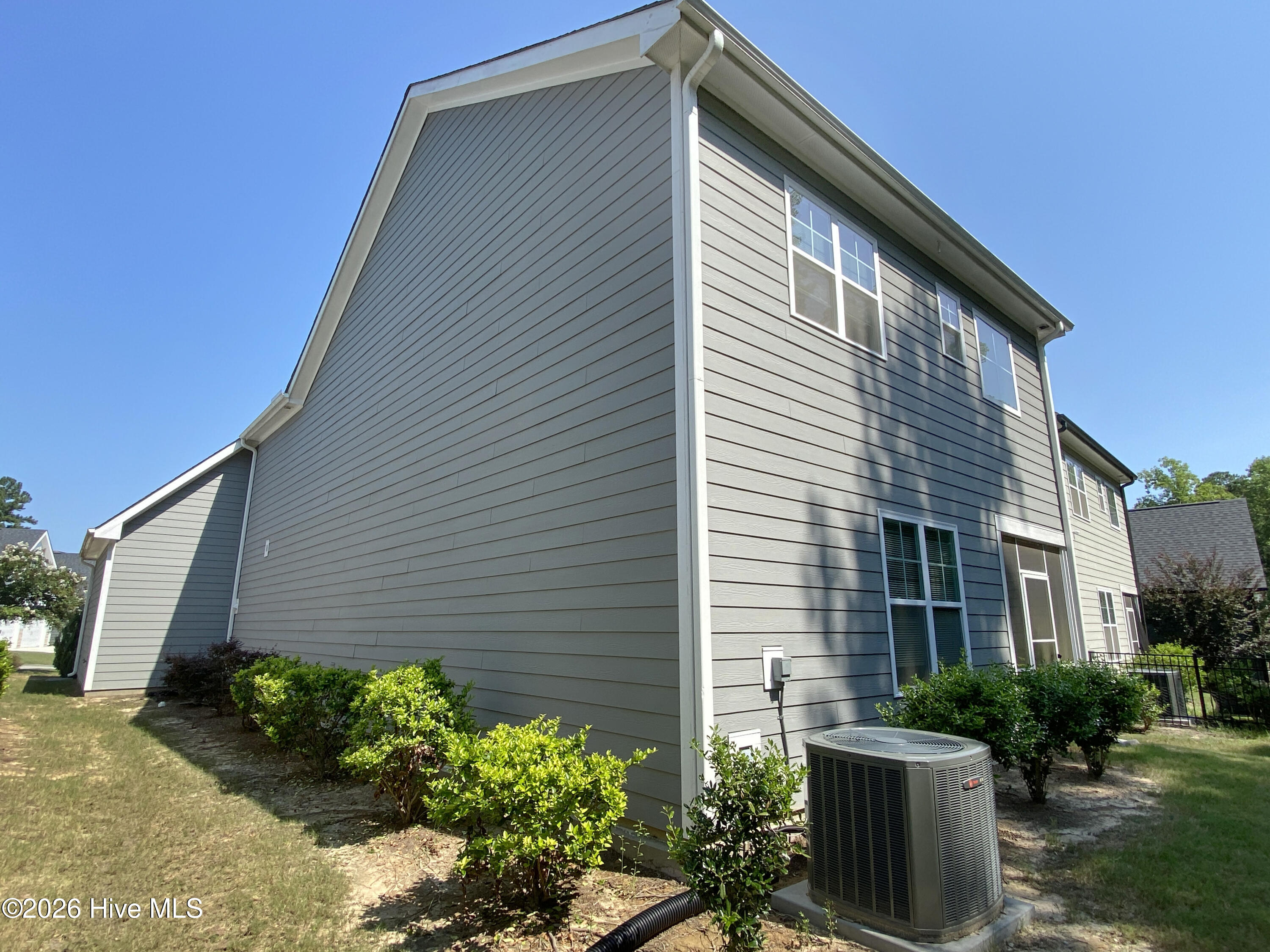 36 Spruce Hollow Circle Property Photo 5