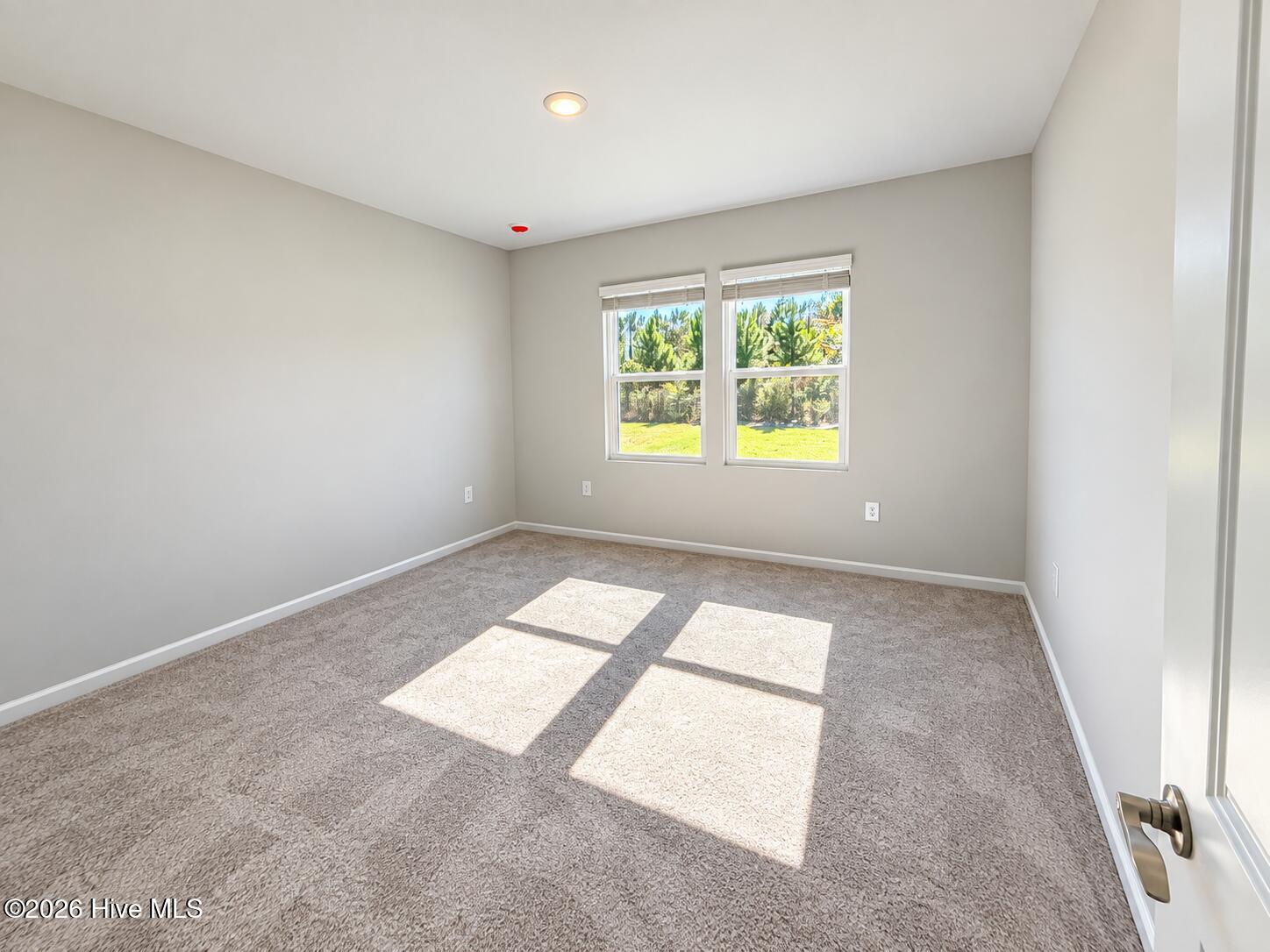 544 Coronado Avenue Property Photo 5